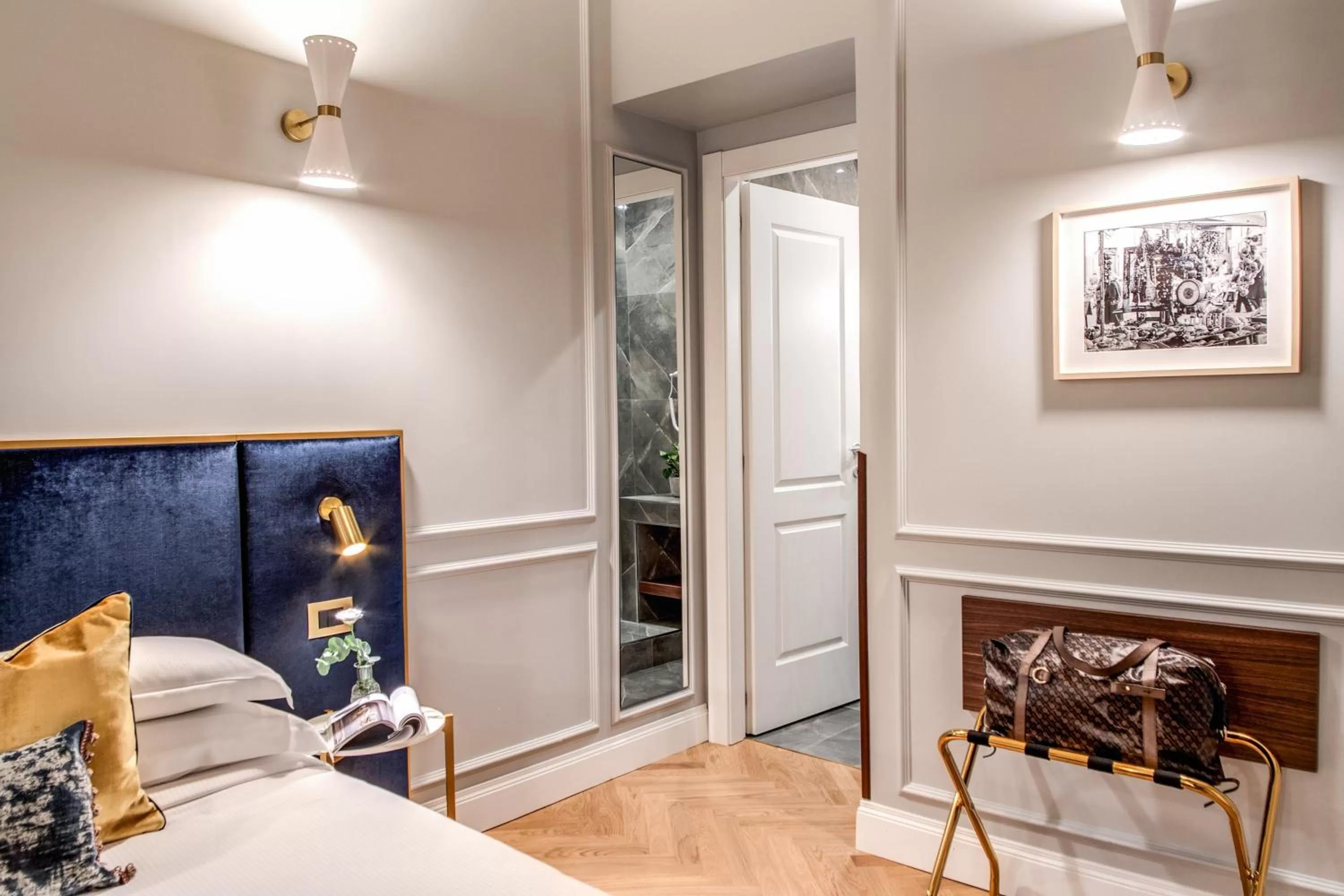 Bed in Tree Charme Augusto Boutique Hotel