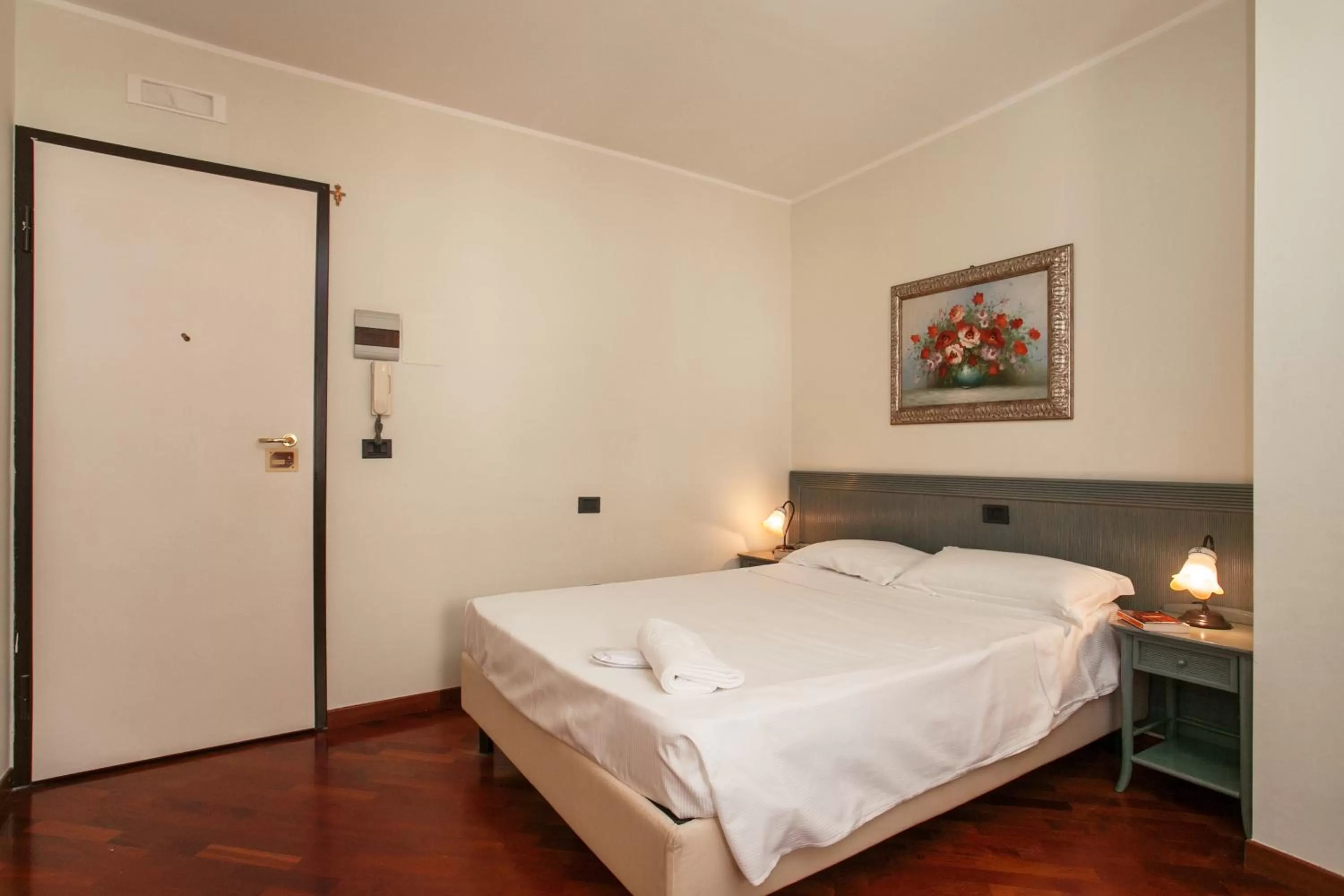 Bedroom, Bed in Zodiacus Residence