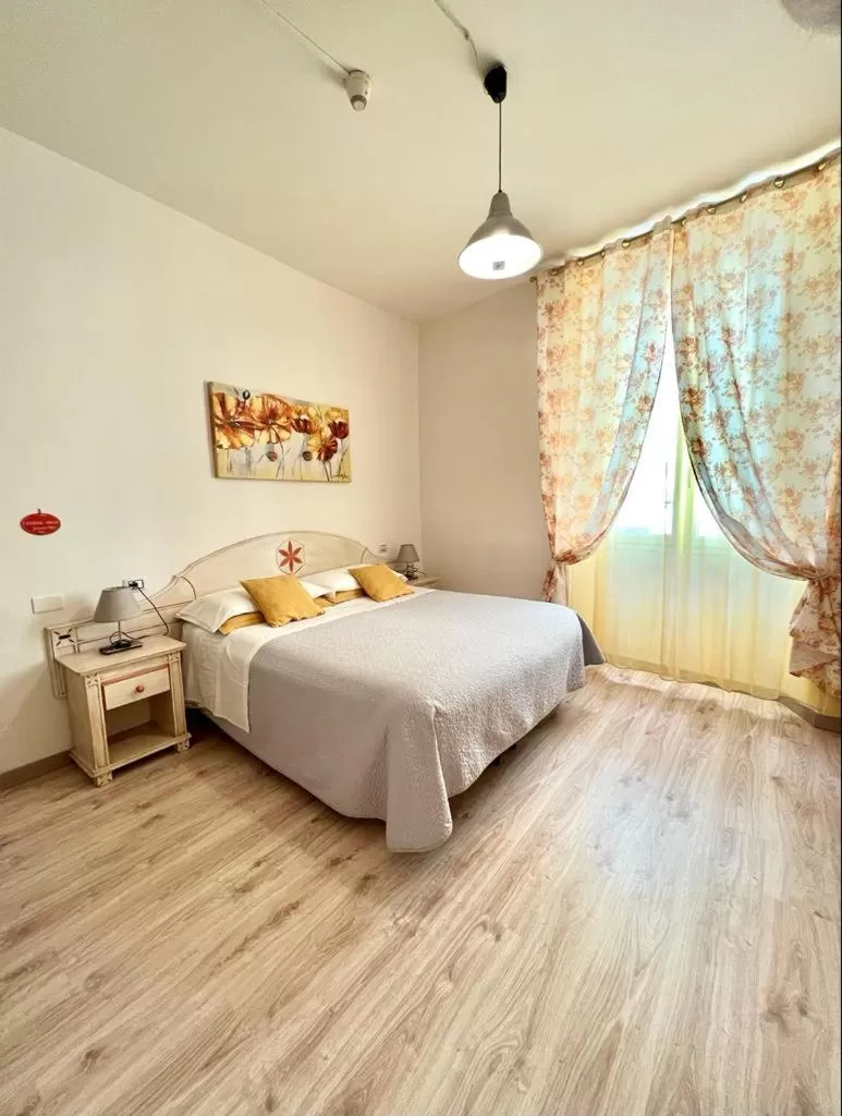 Photo of the whole room, Bed in Cicerone Guest House