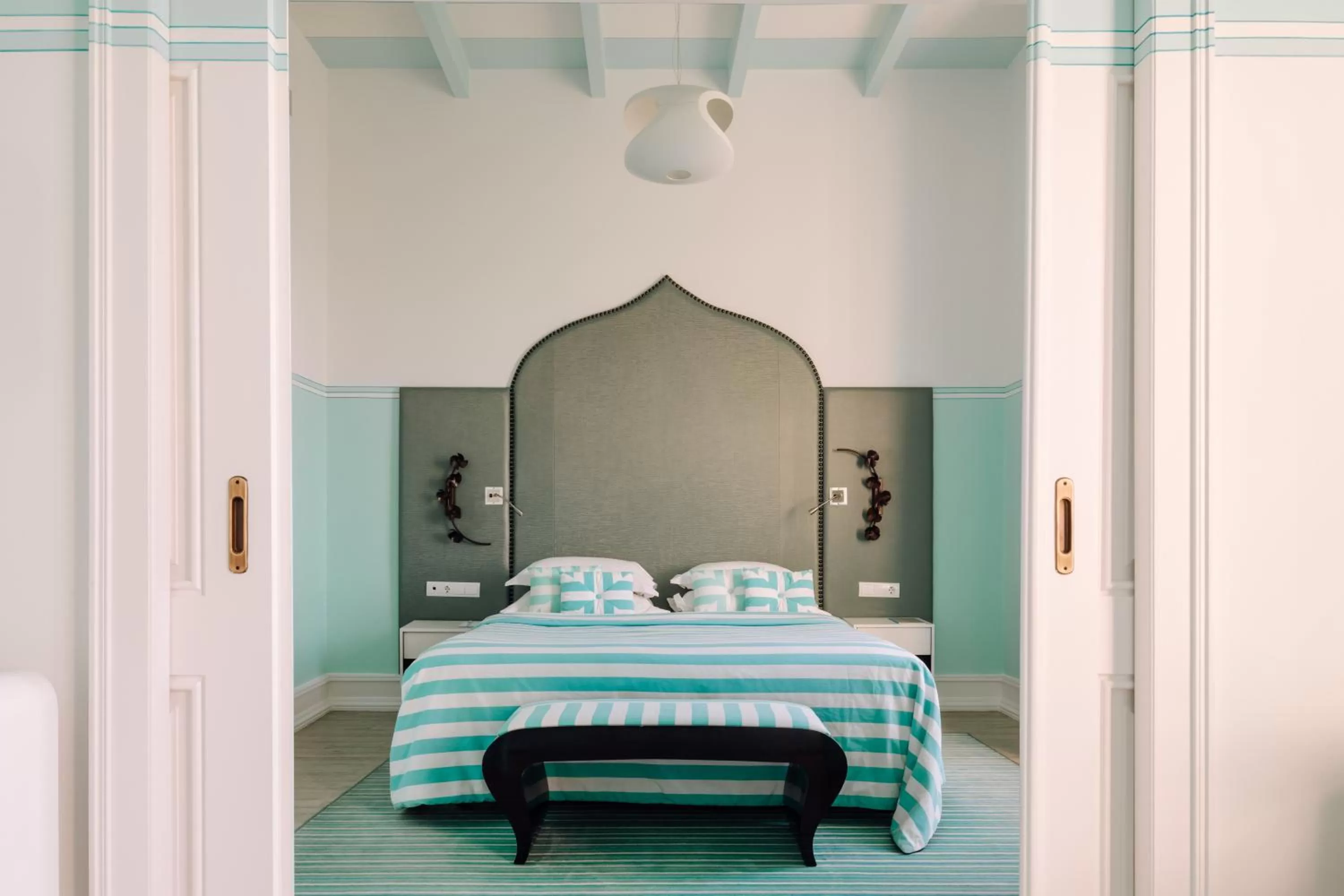 Bedroom, Bed in Bela Vista Hotel & Spa - Relais & Chateaux