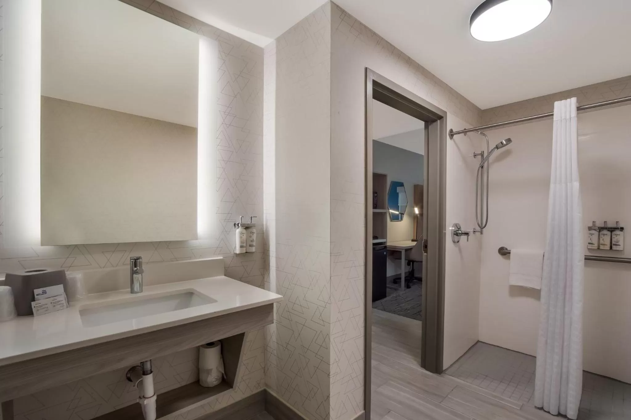 Bathroom in Holiday Inn Express & Suites Lexington by IHG
