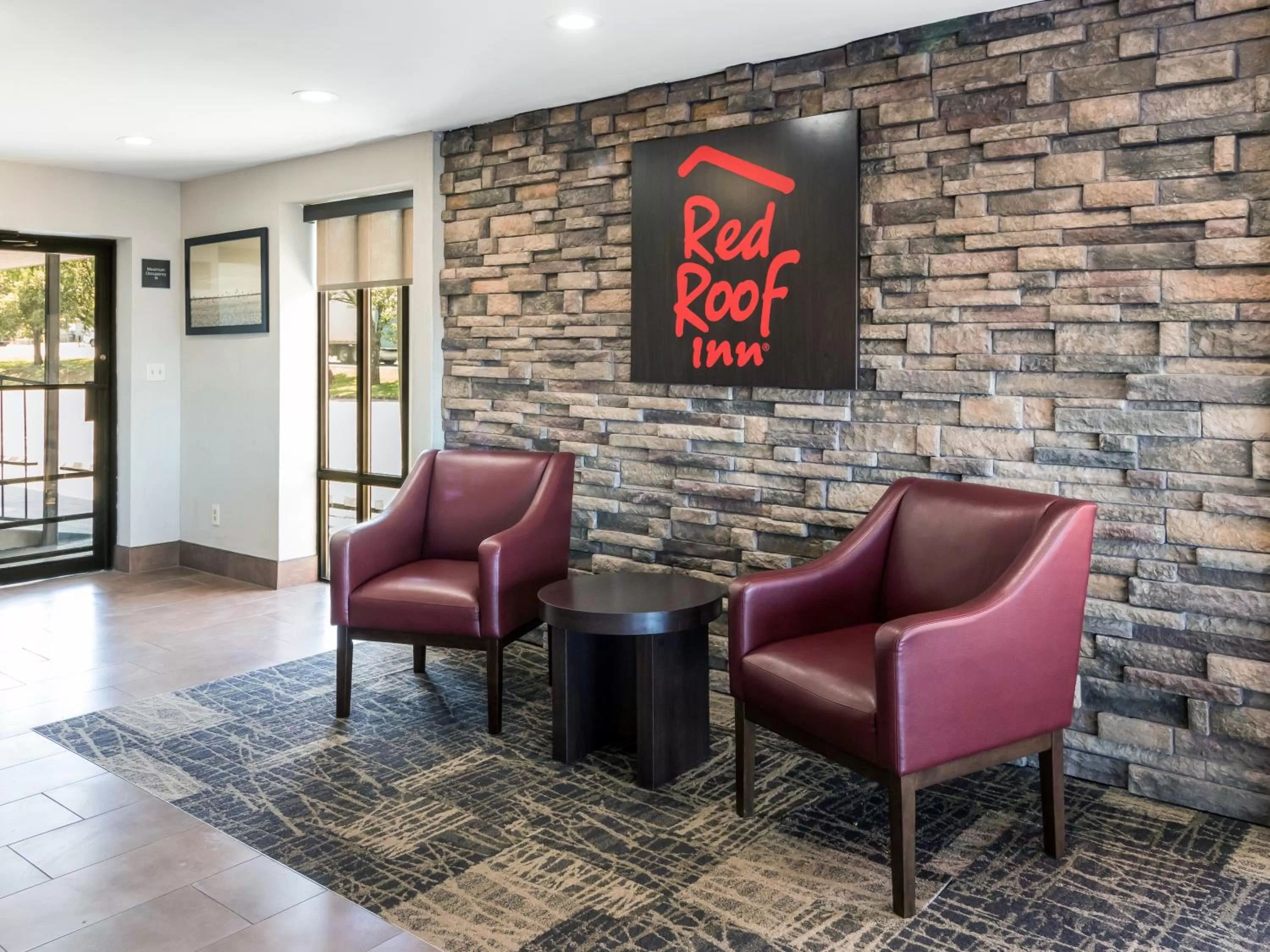 Lobby or reception in Red Roof Inn Dandridge