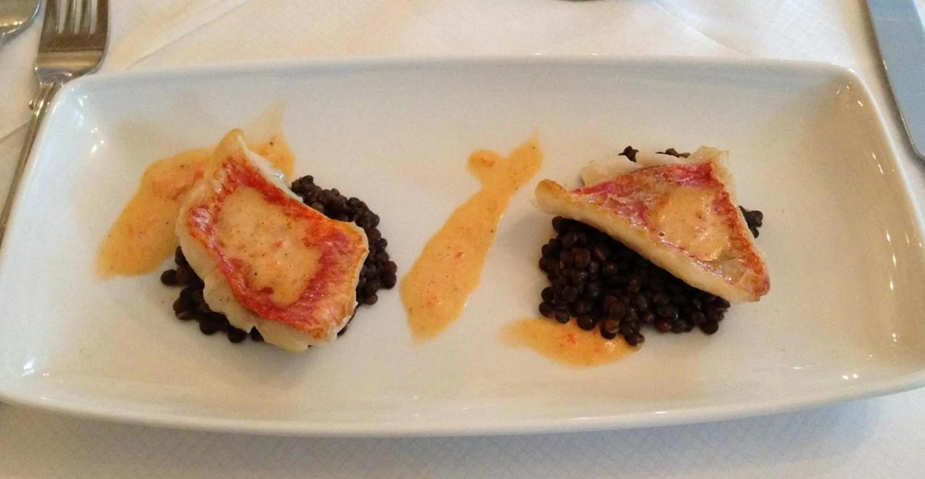 Food and drinks in Cairn Hotel