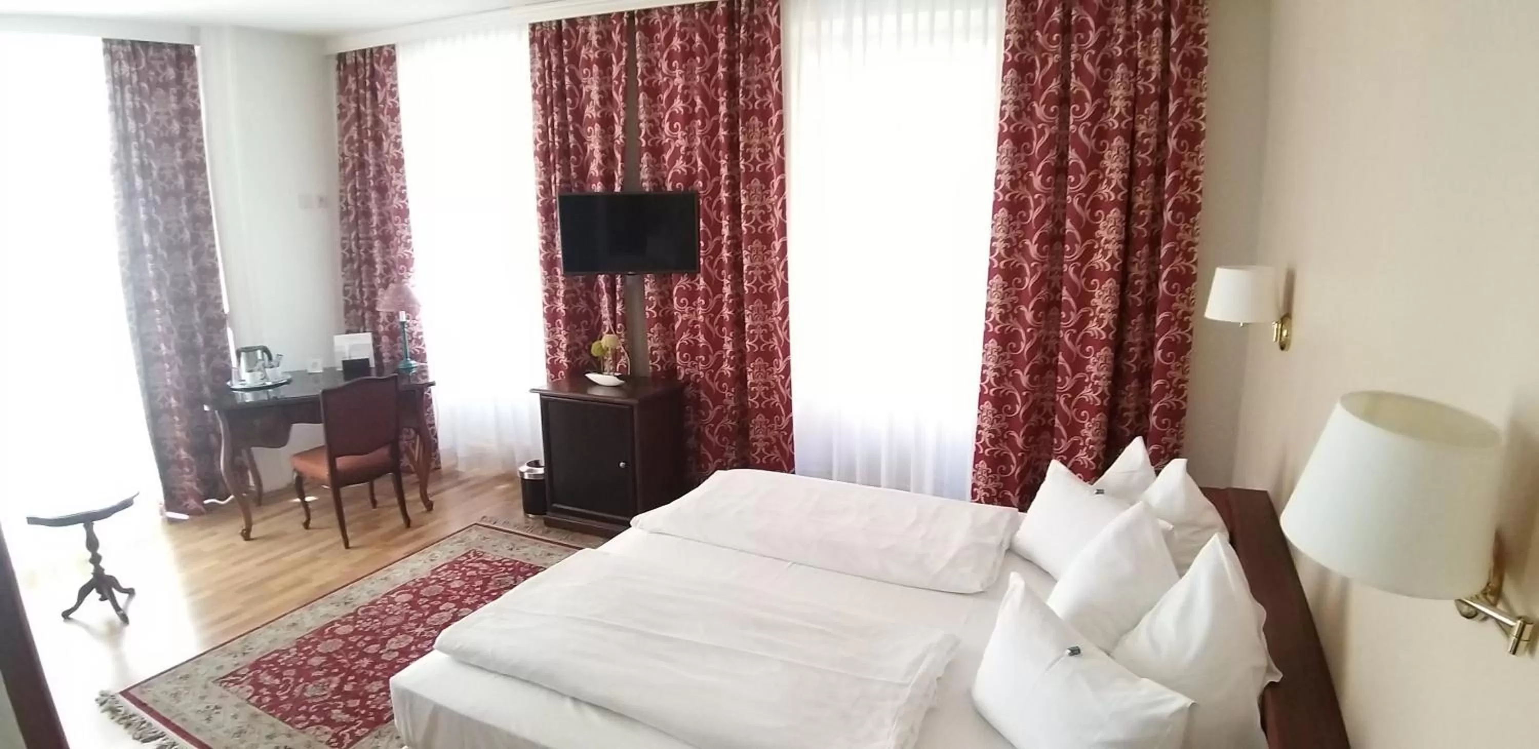 Photo of the whole room, Bed in Hotel Domizil