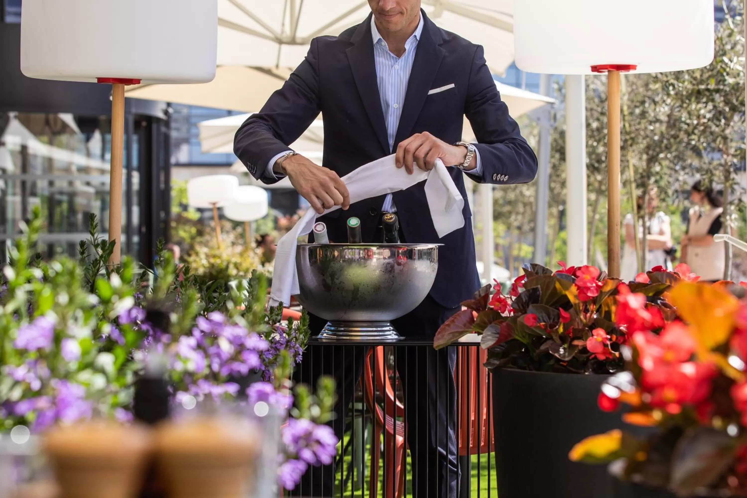 Staff in Crowne Plaza - Nice - Grand Arenas by IHG