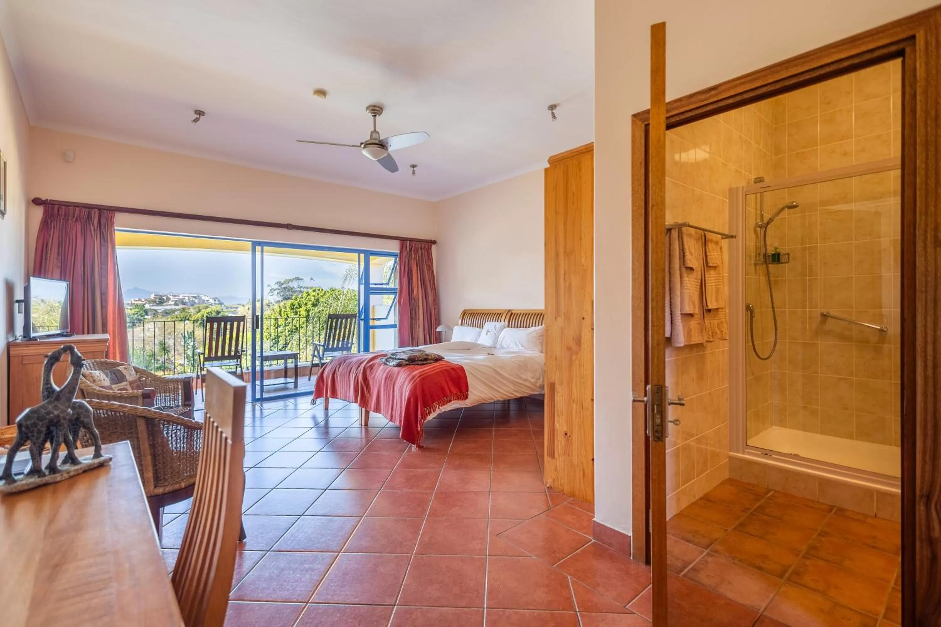 Photo of the whole room, Bed in Gästehaus Pinkepank