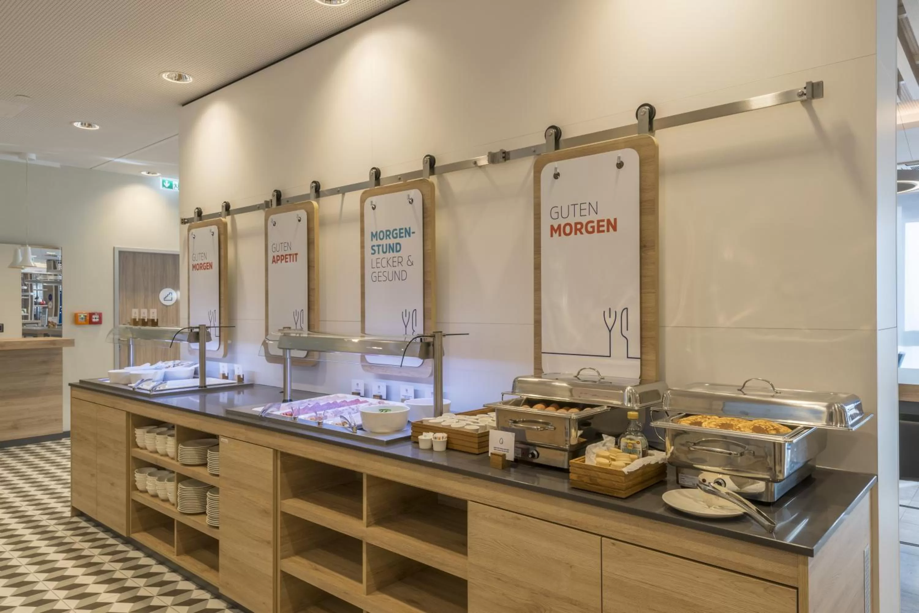 Restaurant/places to eat in Holiday Inn Express - Wuppertal - Hauptbahnhof by IHG