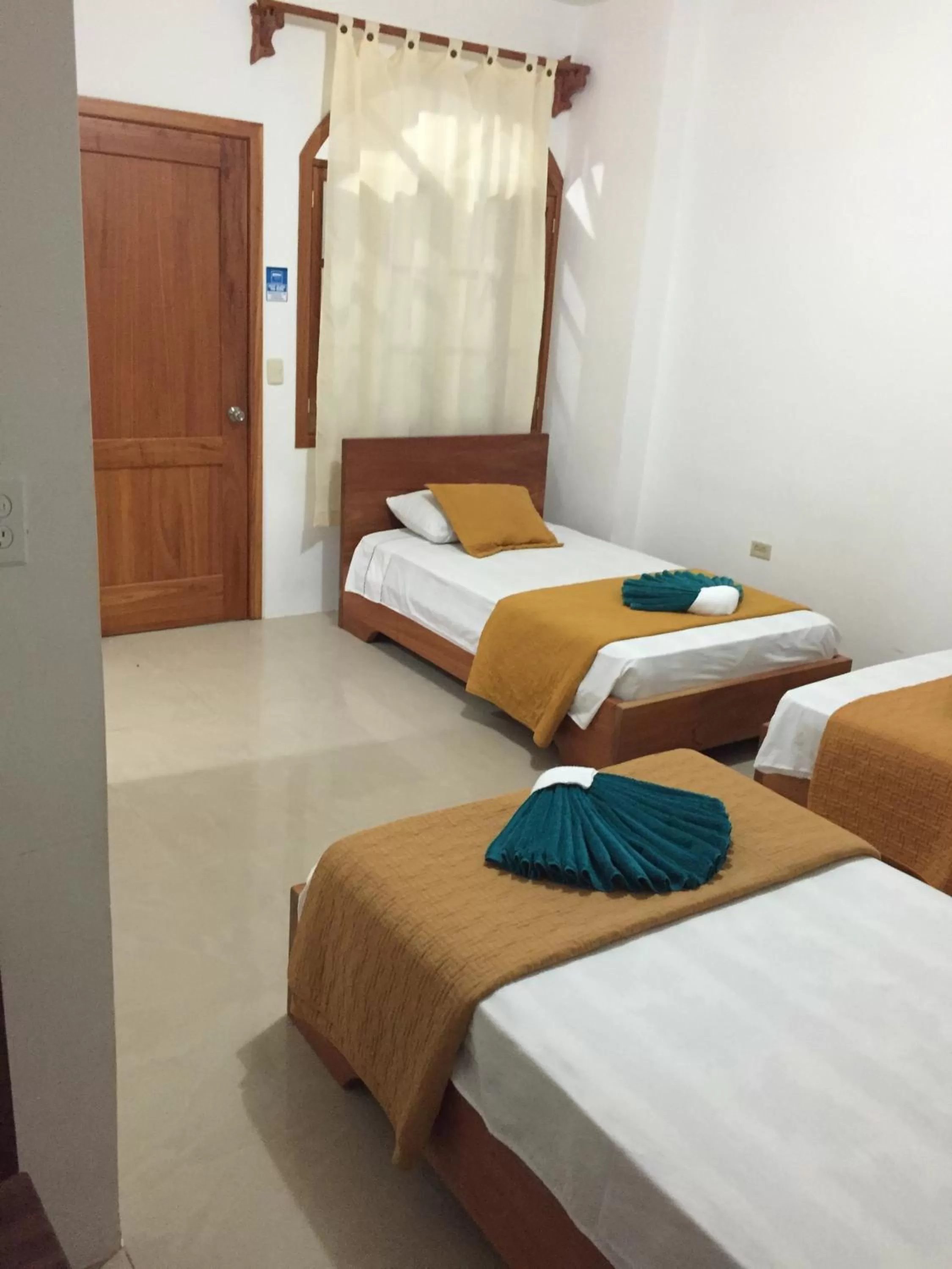 Bedroom, Bed in The Galapagos Pearl B&B