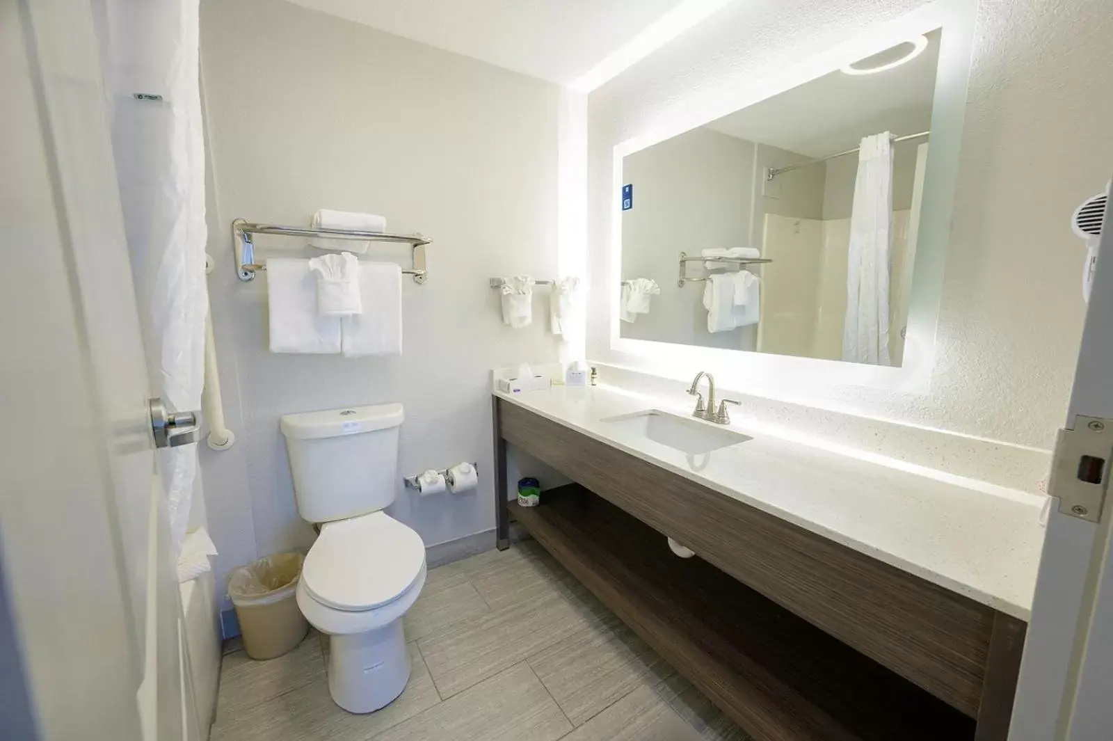 Queen Studio Suite - Non-Smoking in Hawthorn Extended Stay by Wyndham Panama City Beach Queen Studio Suite - Non-Smoking in Hawthorn Extended Stay by Wyndham Panama City Beach