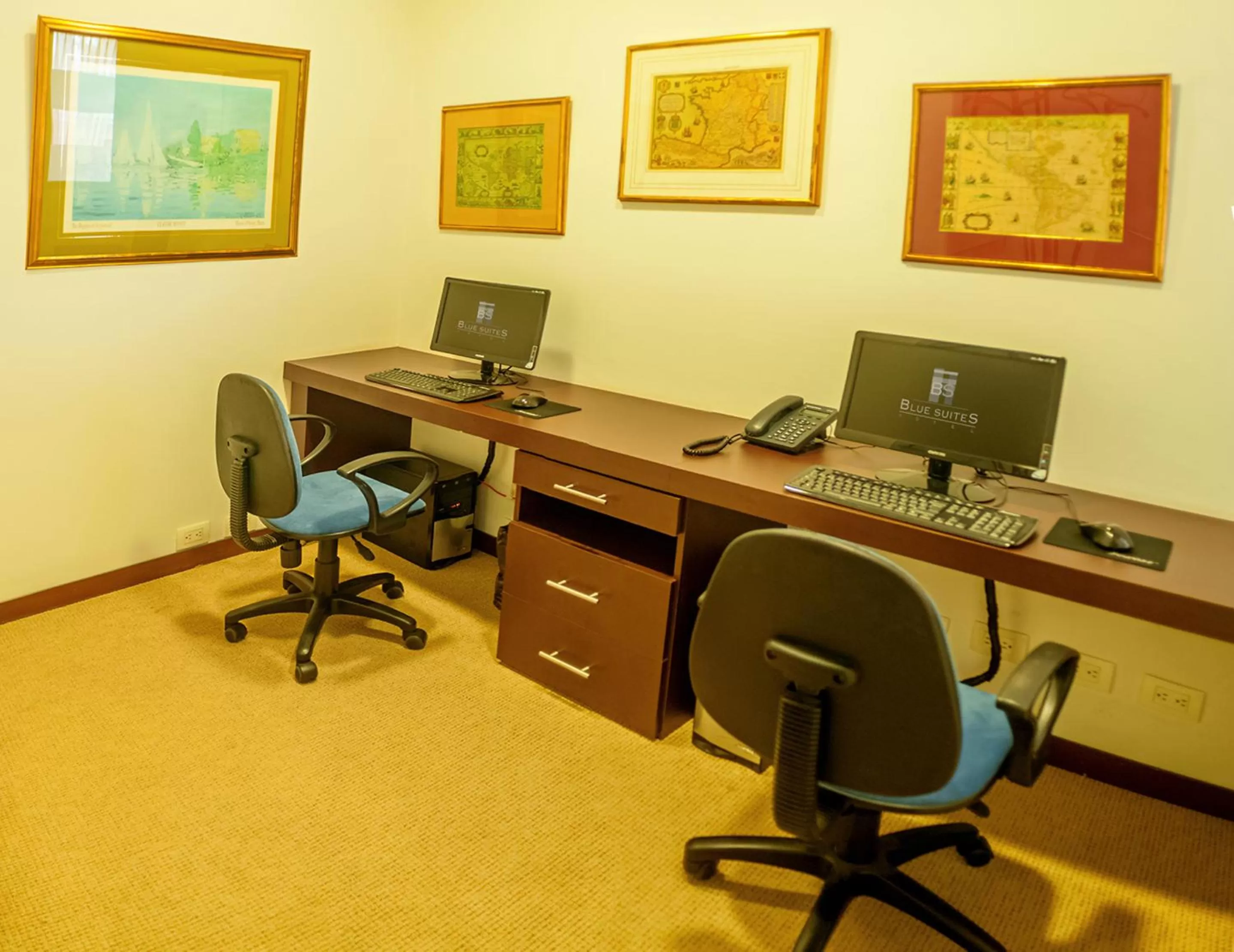 Business facilities in Blue Suites Hotel