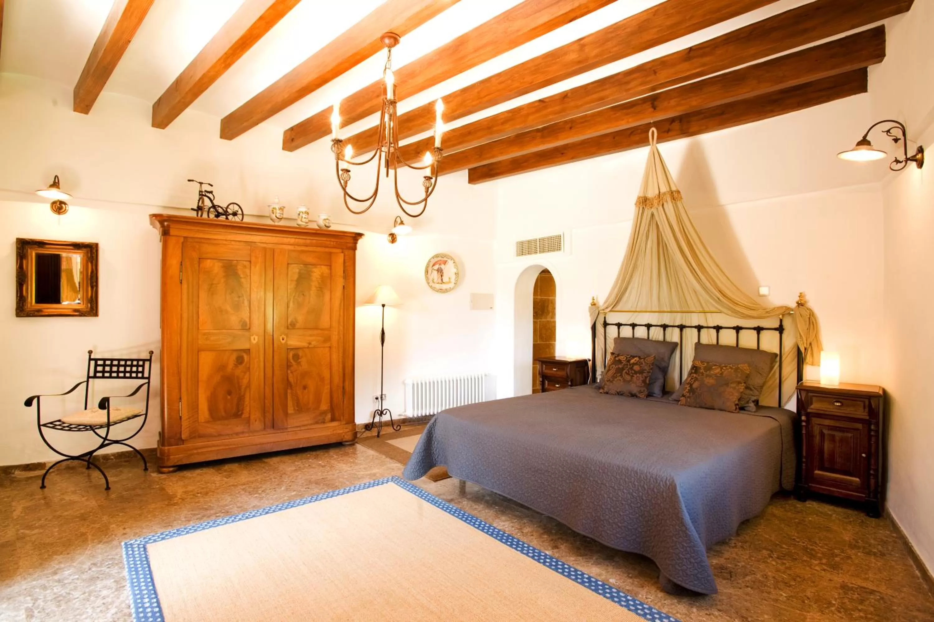 Photo of the whole room, Bed in Sa Vall Valldemossa