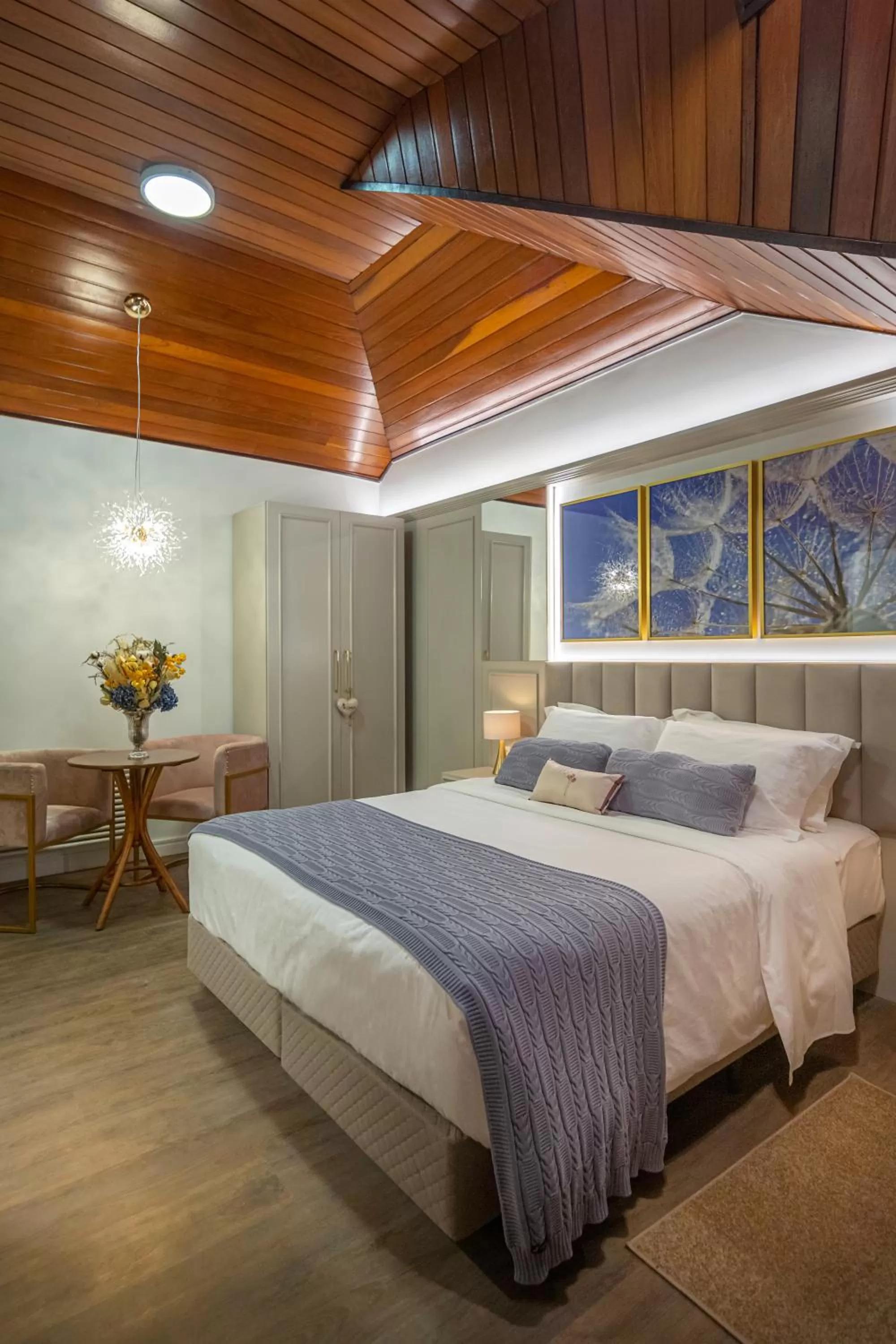 Bed in Blumen Hotel Boutique