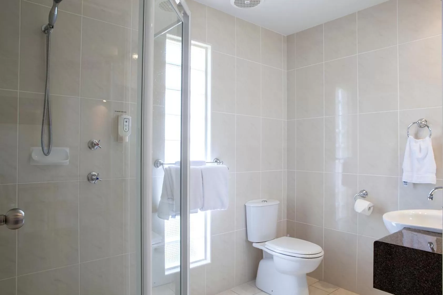 Toilet in Mandarin Motel