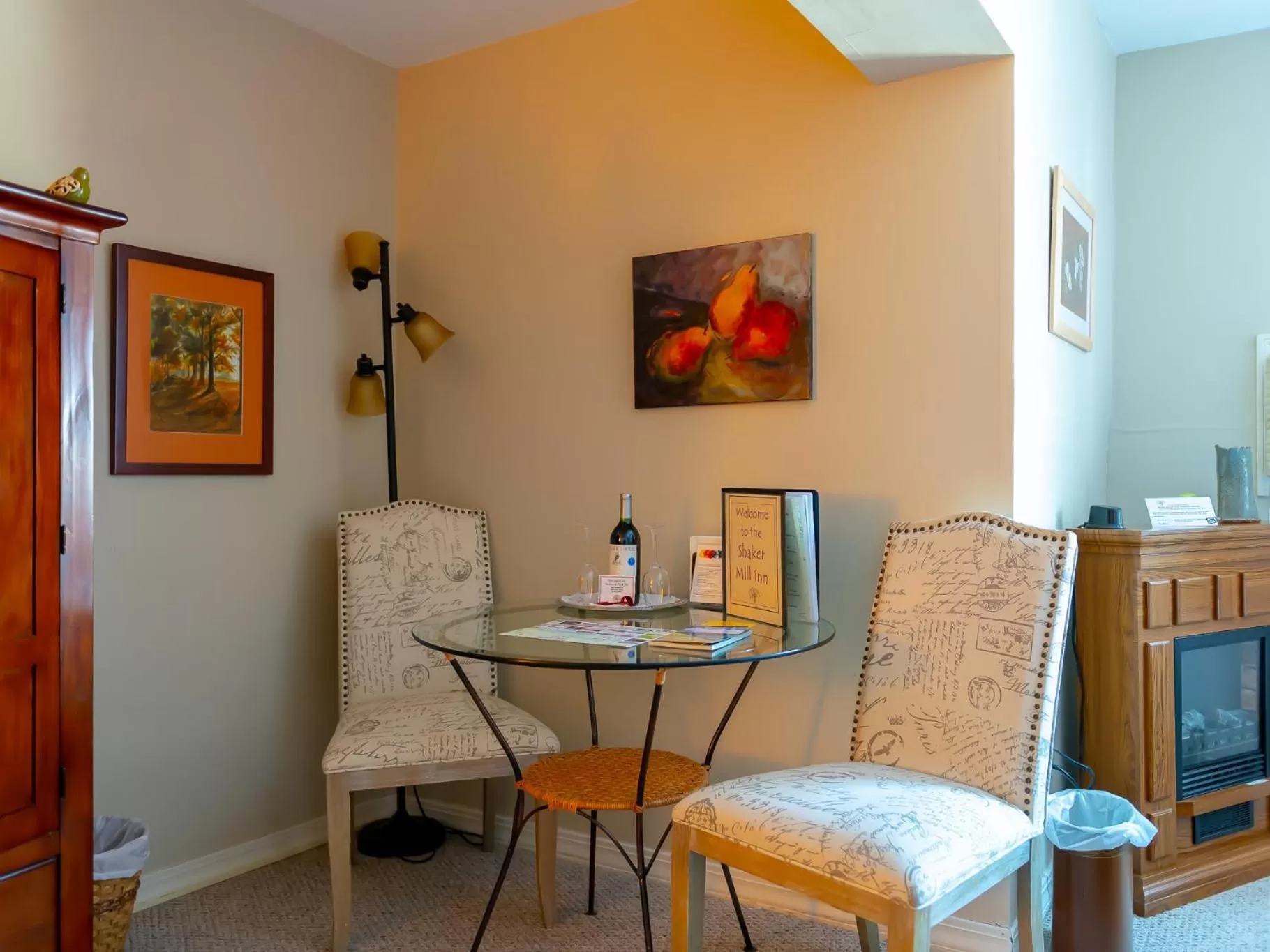 Bedroom in Shaker Mill Inn
