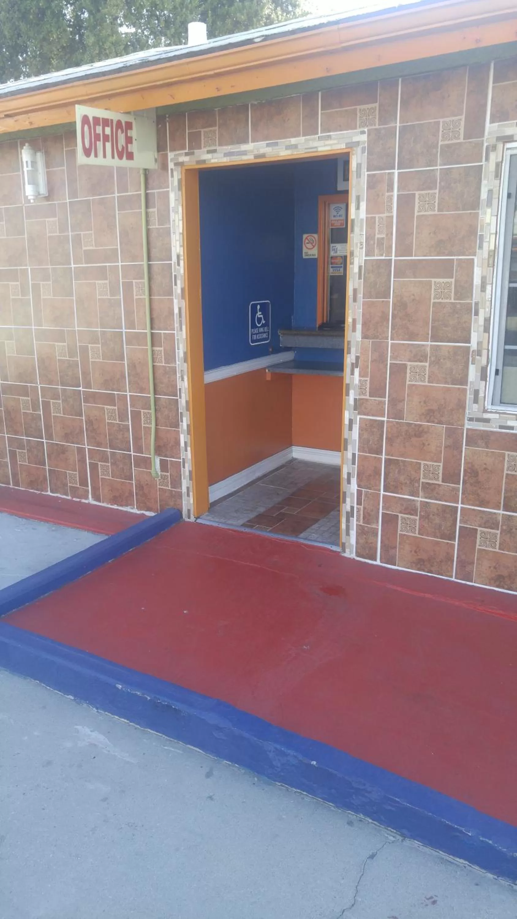 Day in Travel Eagle Inn Motel