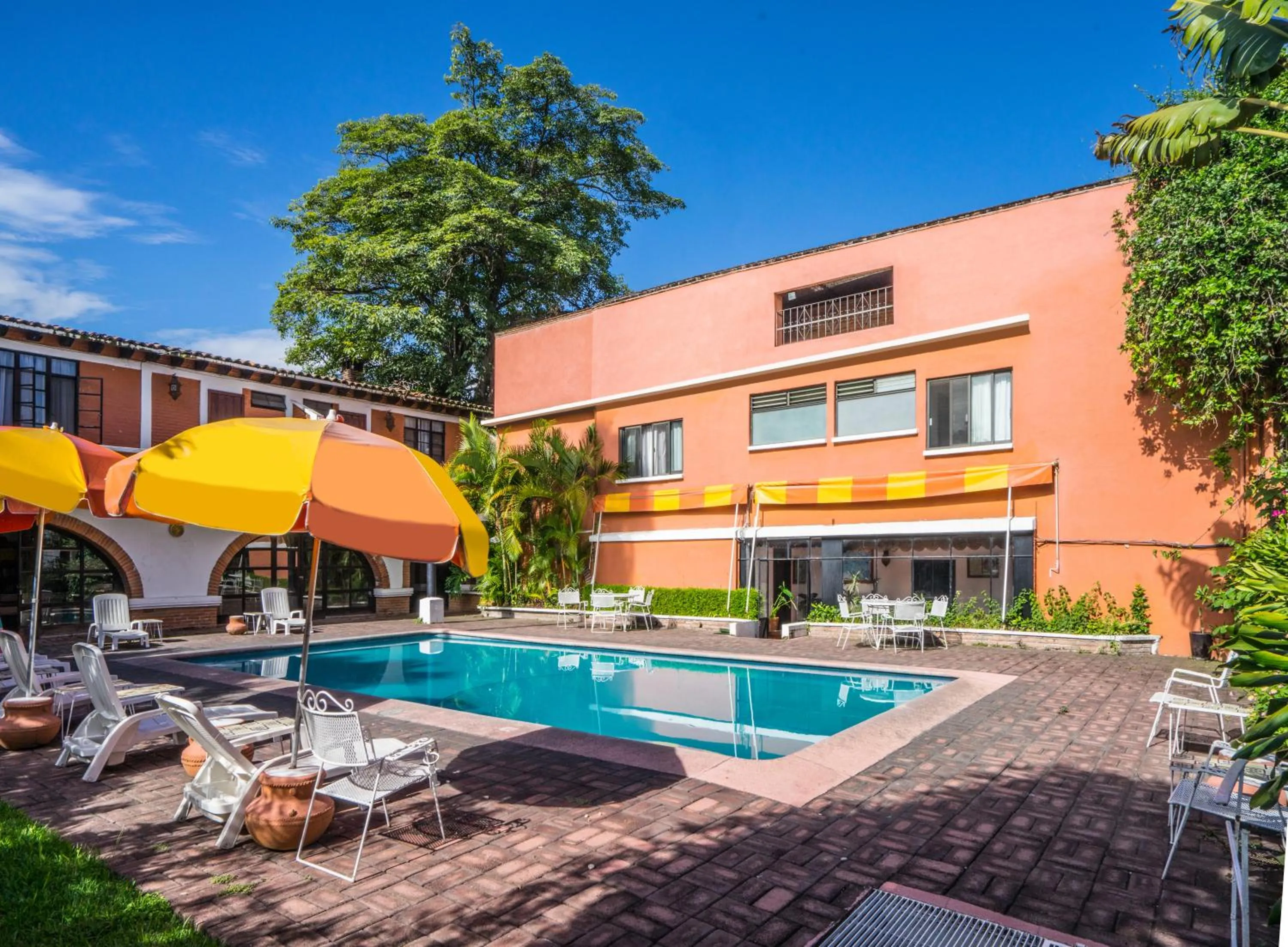 Swimming pool in Hotel San Angelo