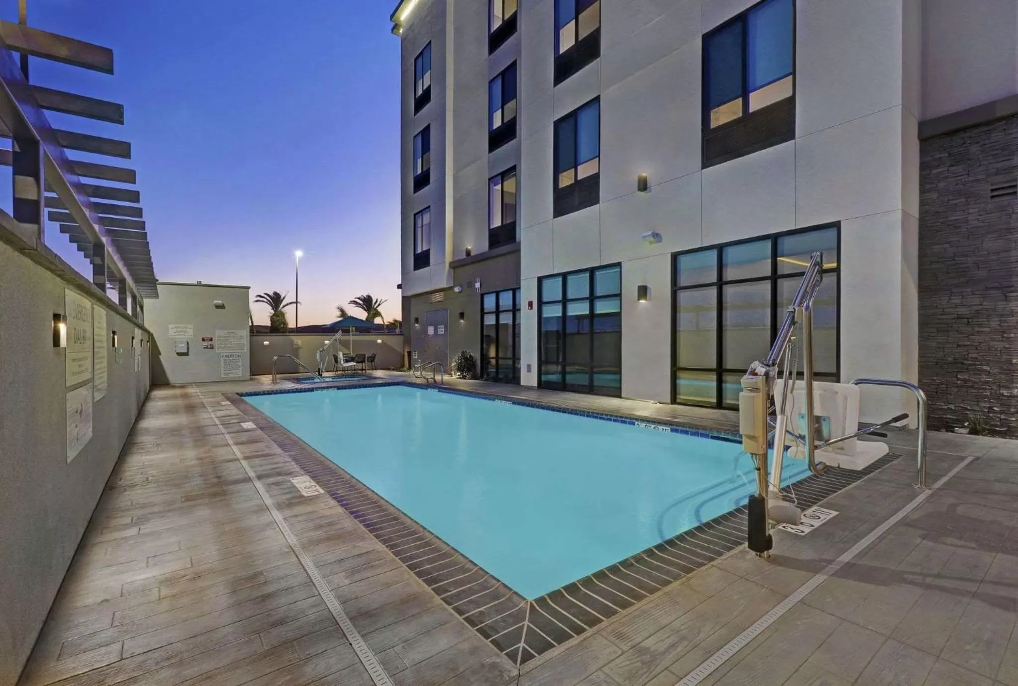 Pool view in Hampton Inn Patterson, Ca