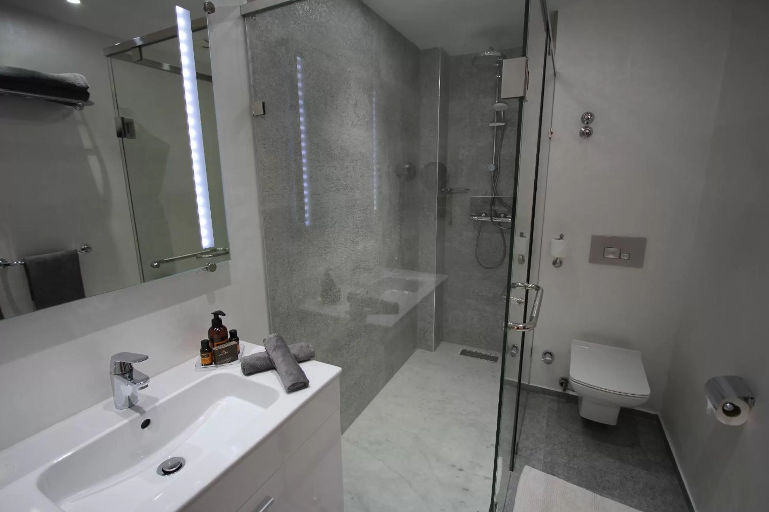 Shower in Casablanca Suites & Spa