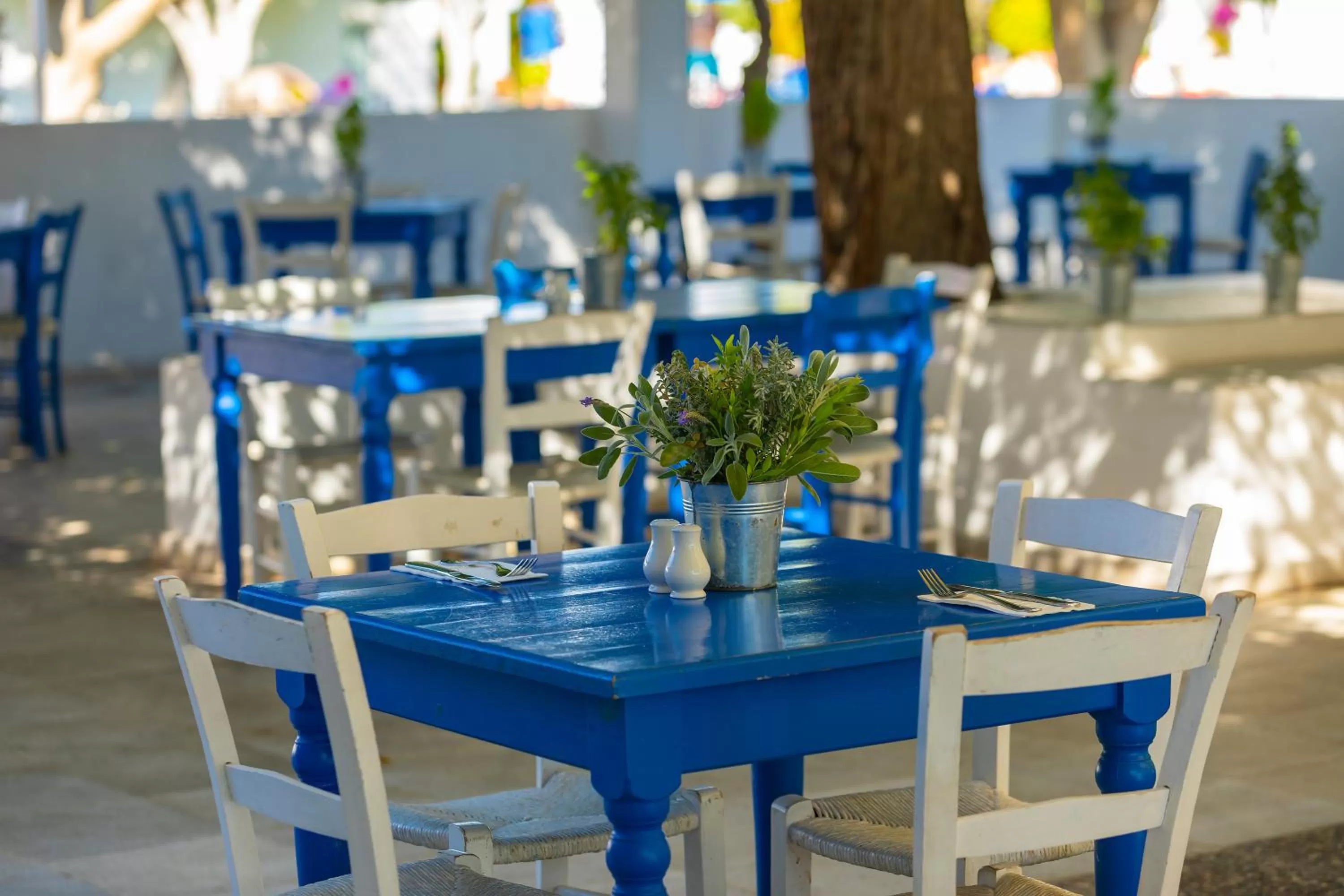 Restaurant/places to eat in Aliathon Aegean