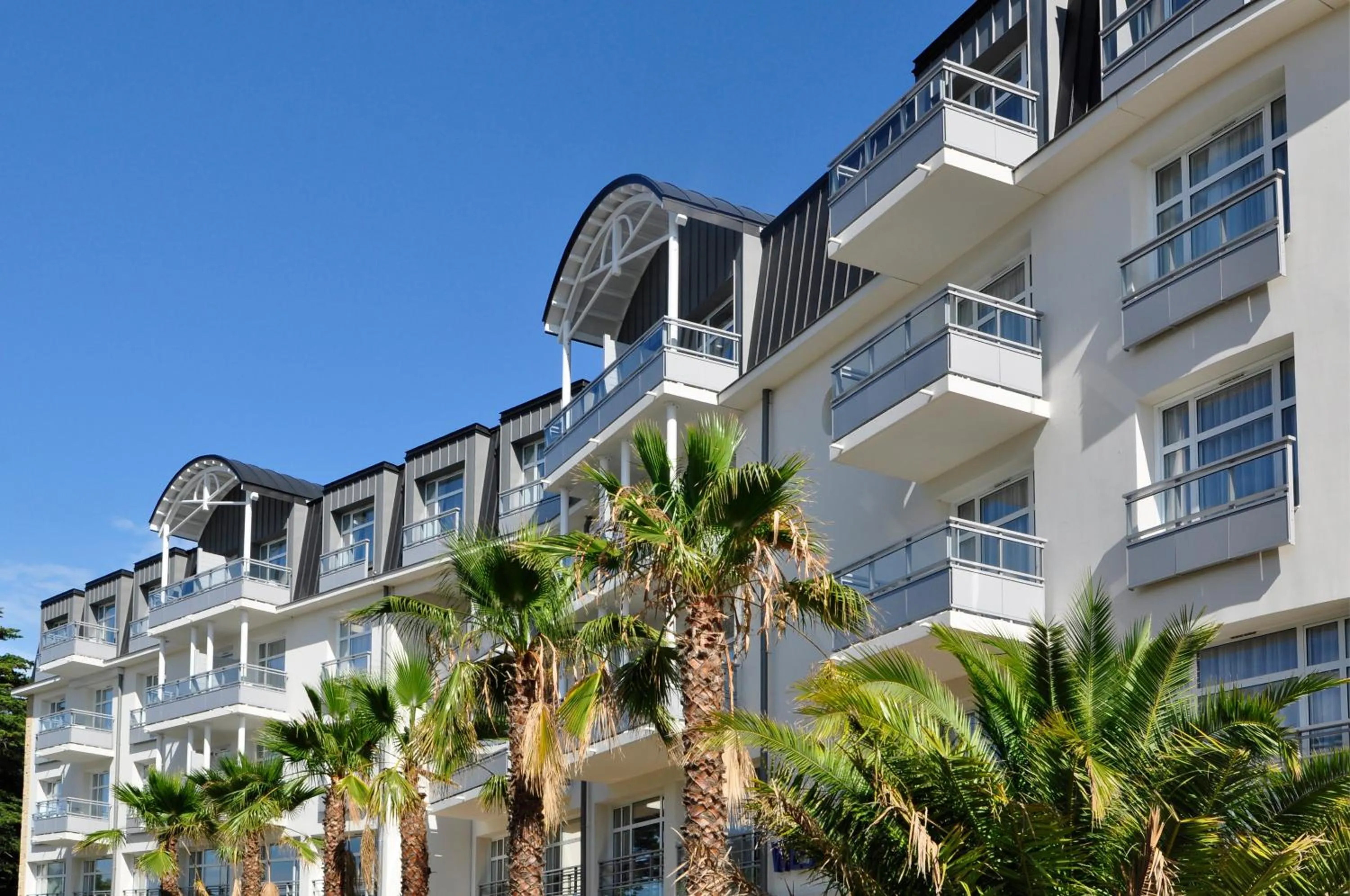 Facade/entrance in Westotel Le Pouliguen