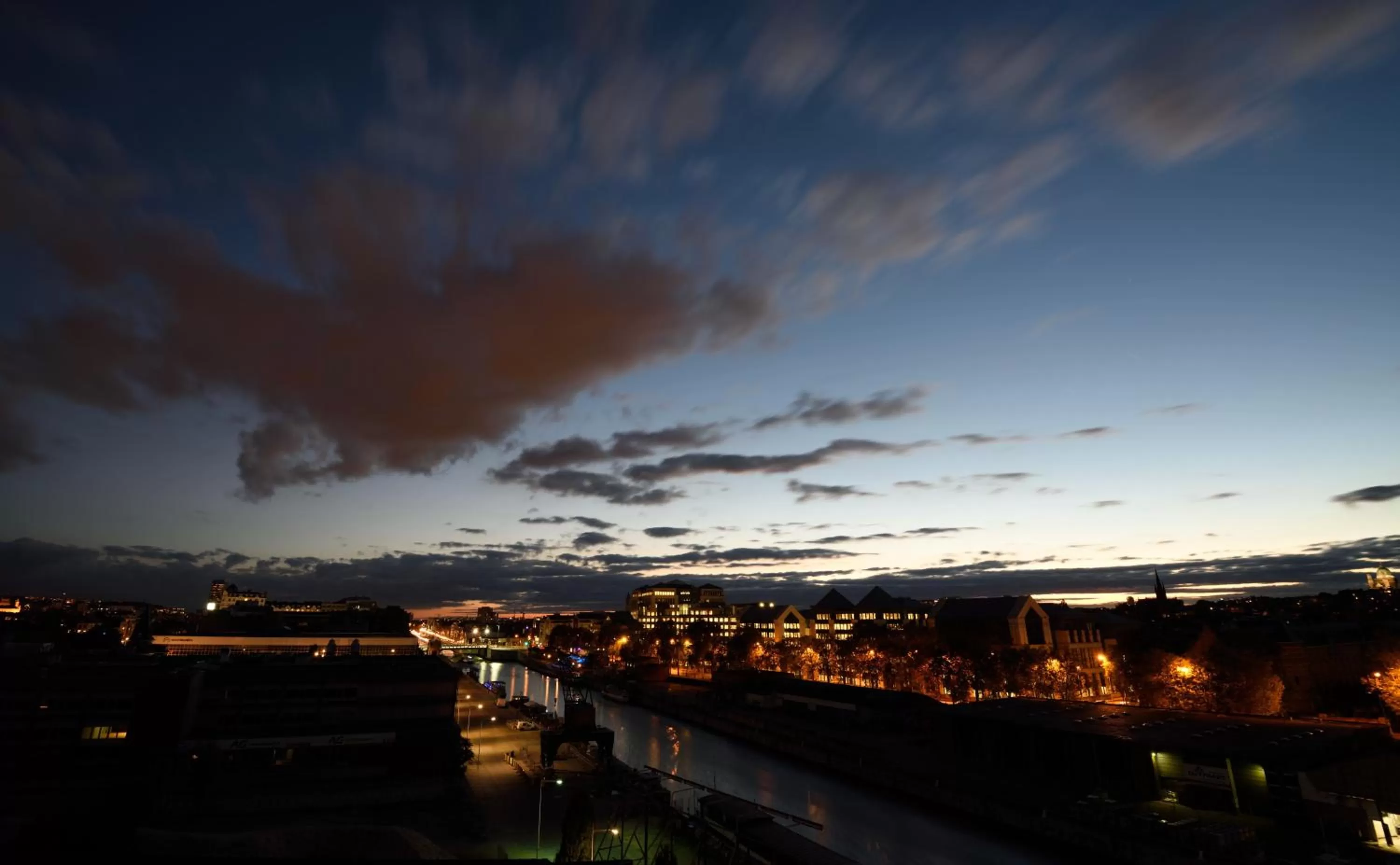 City view in Hôtel Belvue