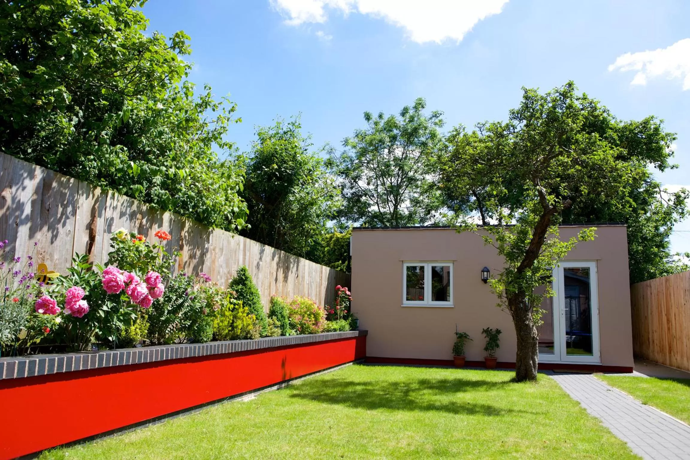 Garden, Property Building in No. 82 B&B