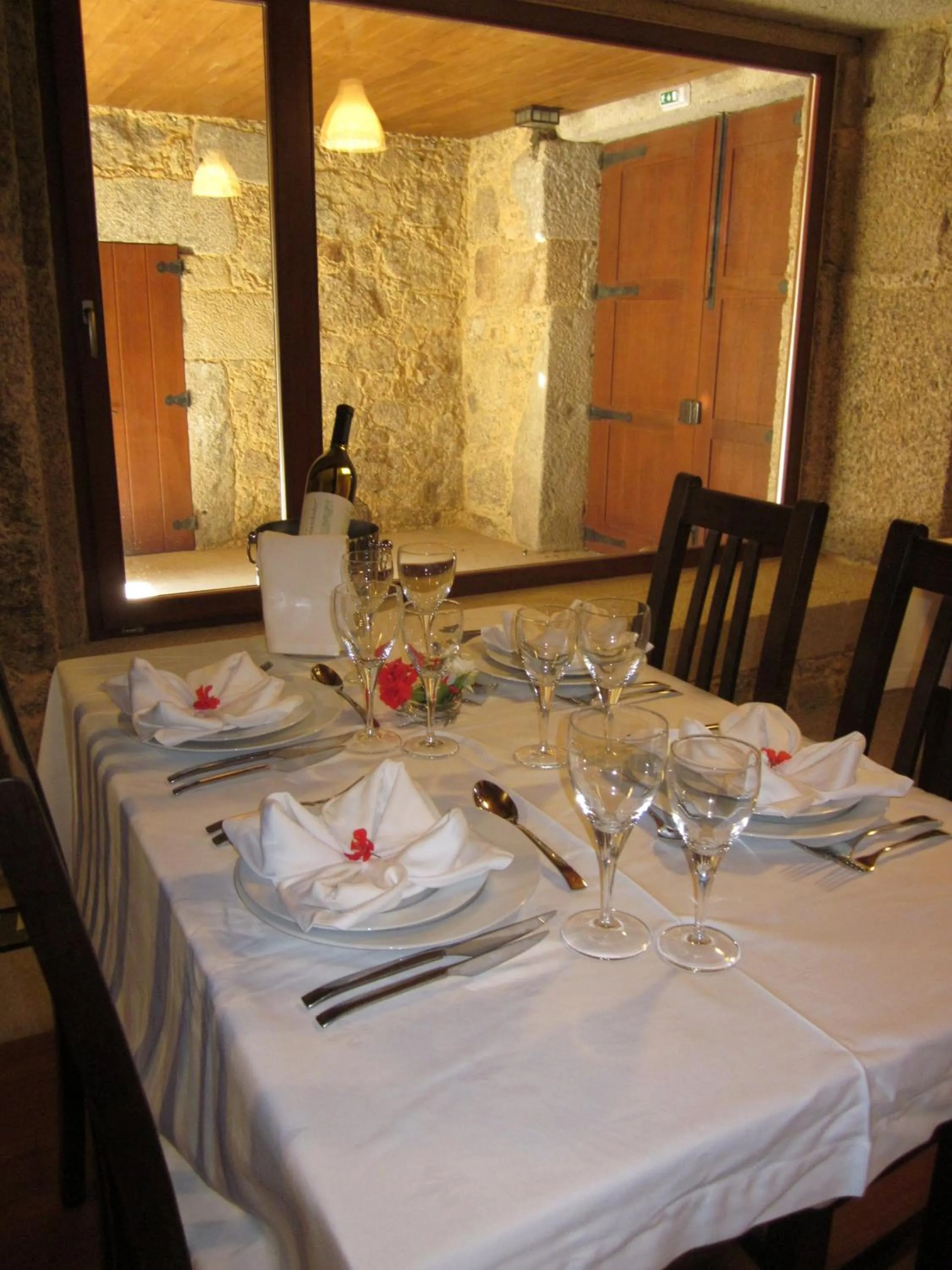 Restaurant/places to eat in Hotel Rural Alves - BRAGA - Casa Alves de Torneiros