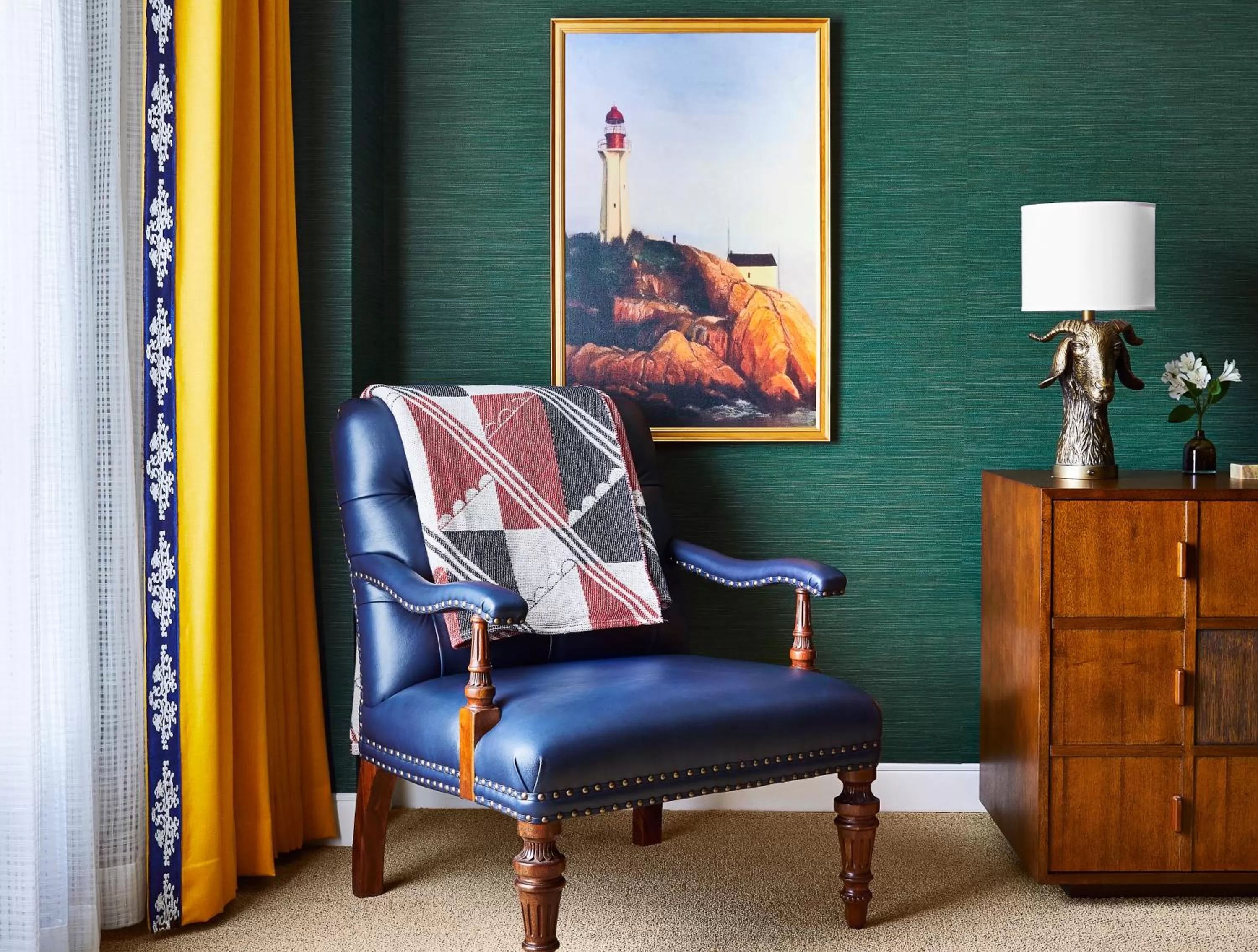 Living room in Graduate by Hilton Annapolis