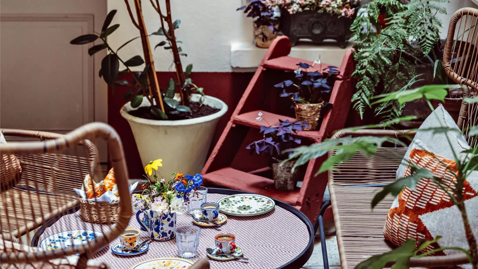 Restaurant/places to eat in Maison Saintonge