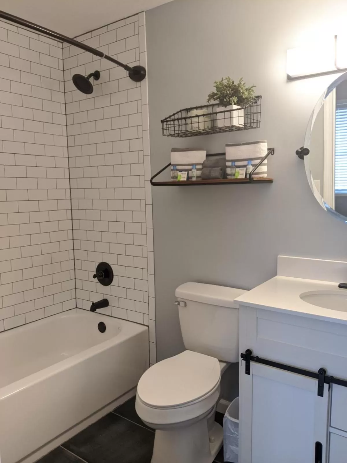 Toilet in Heidi Motel - Helen