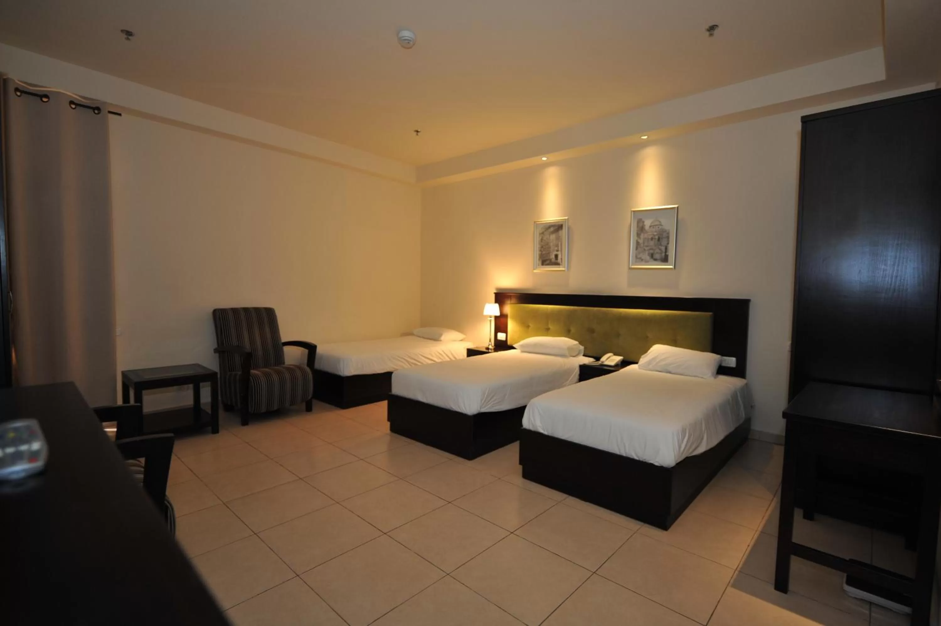 Photo of the whole room, Bed in National Hotel - Jerusalem