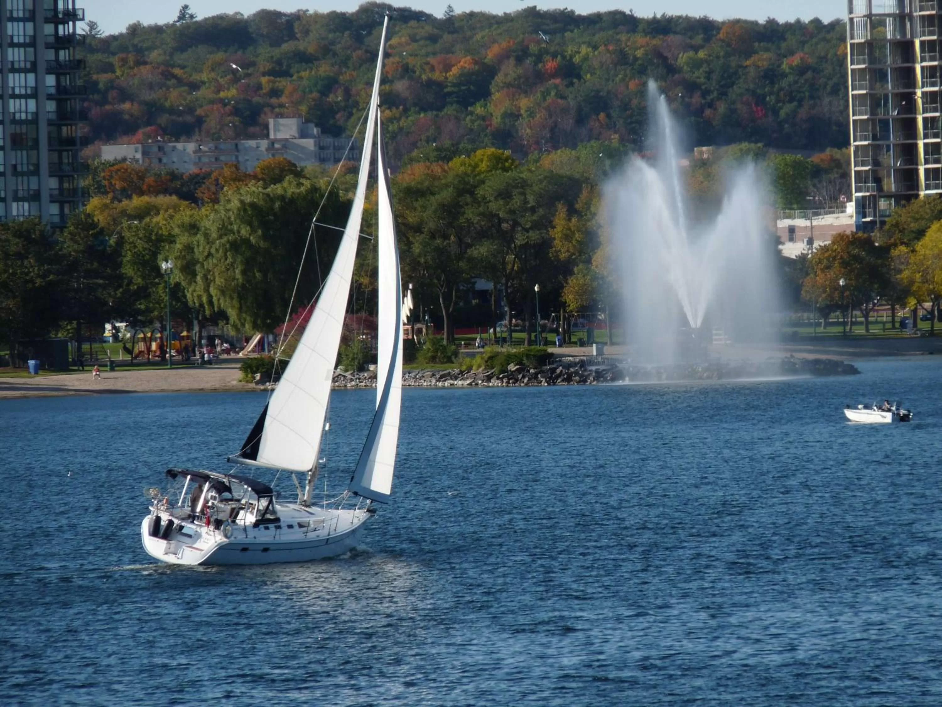 Property building in Hampton Inn & Suites by Hilton Barrie