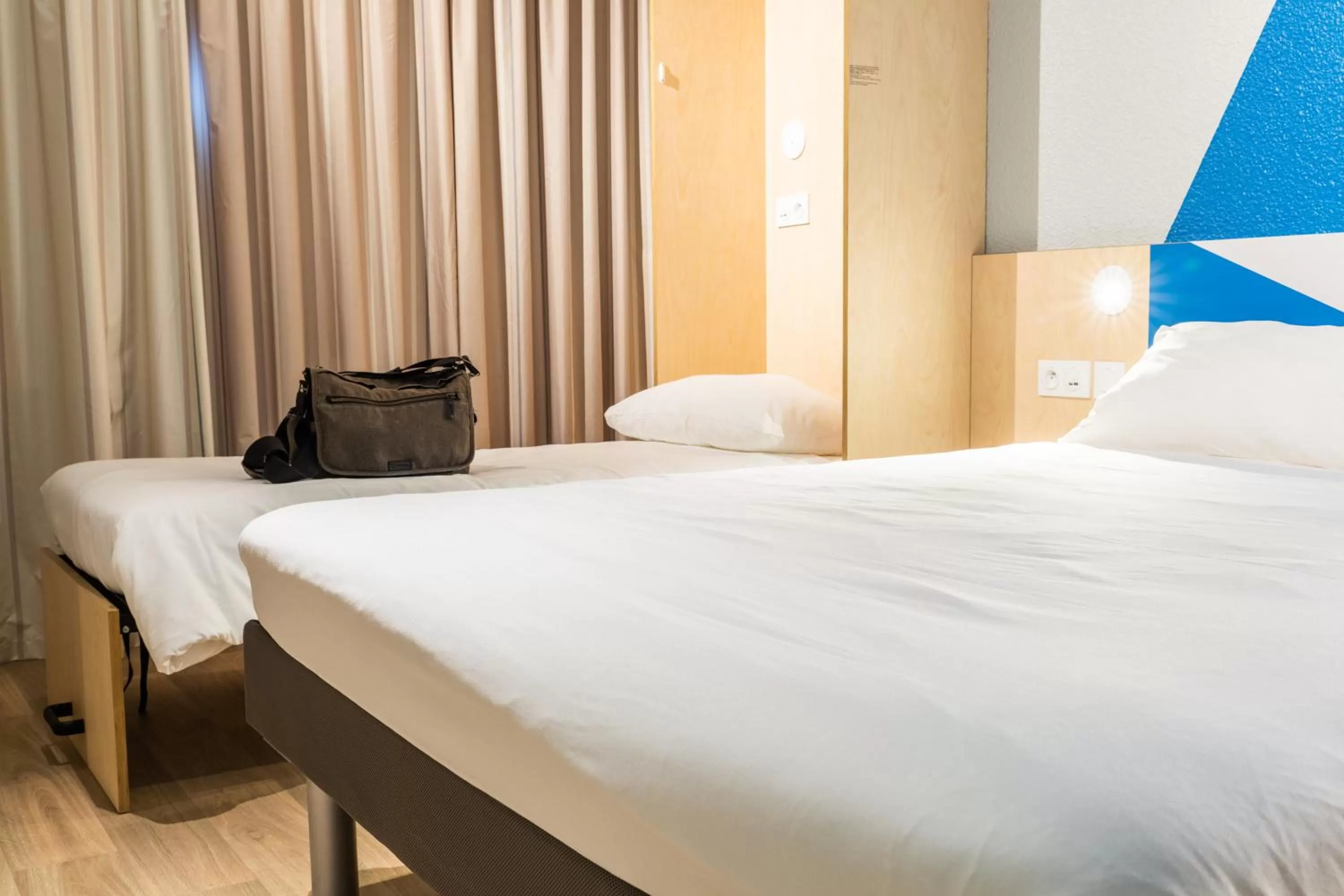 Bed in ibis budget Tours Sud