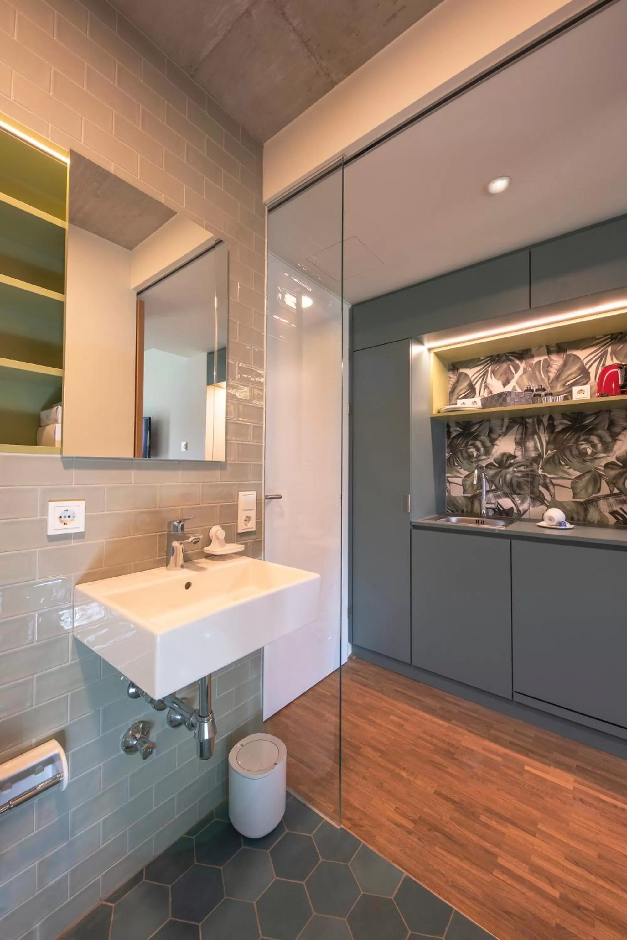 Bathroom in pradl elf my- apartment