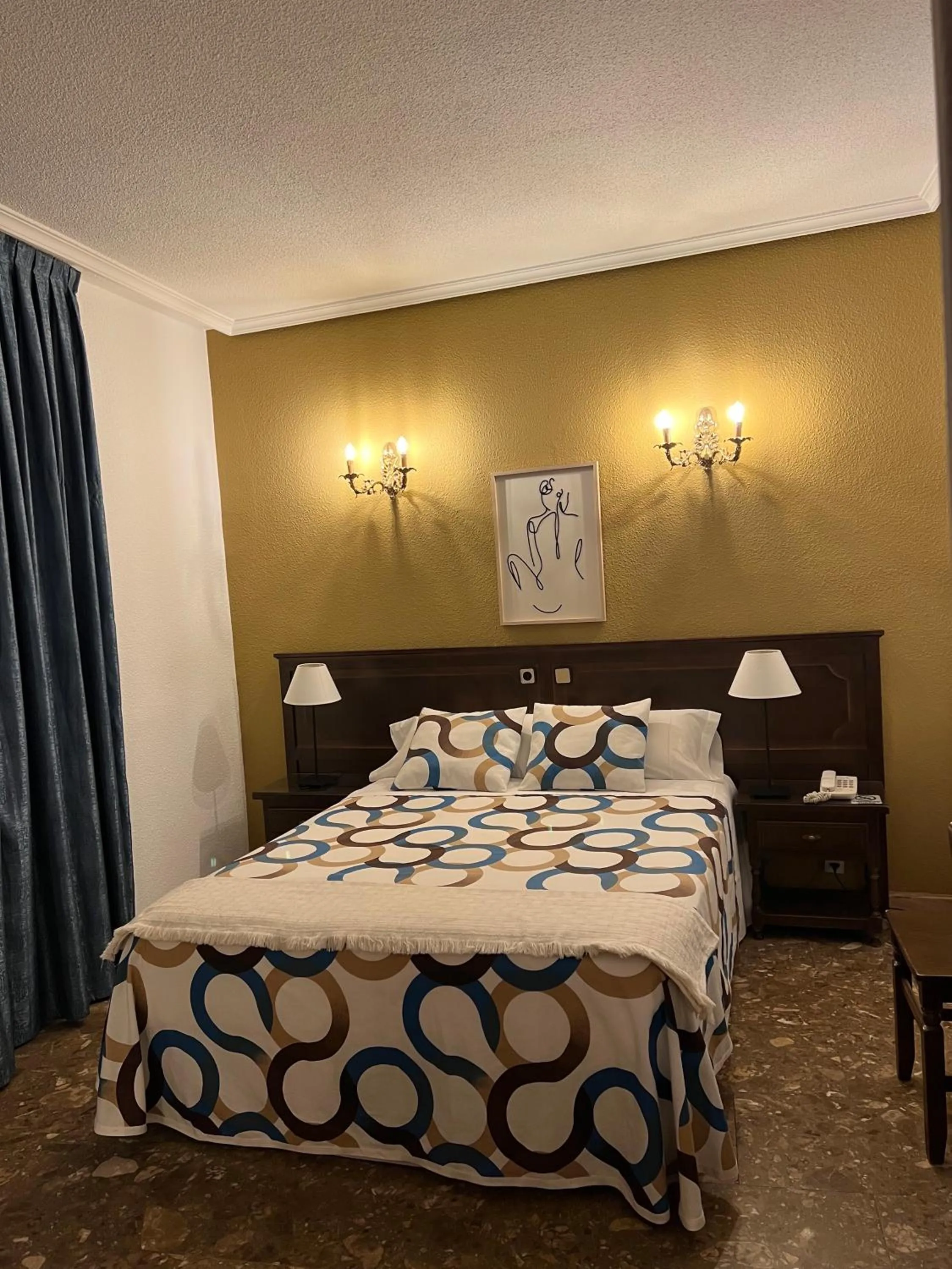 Photo of the whole room, Bed in Hostal Sonsoles Madrid-Centro