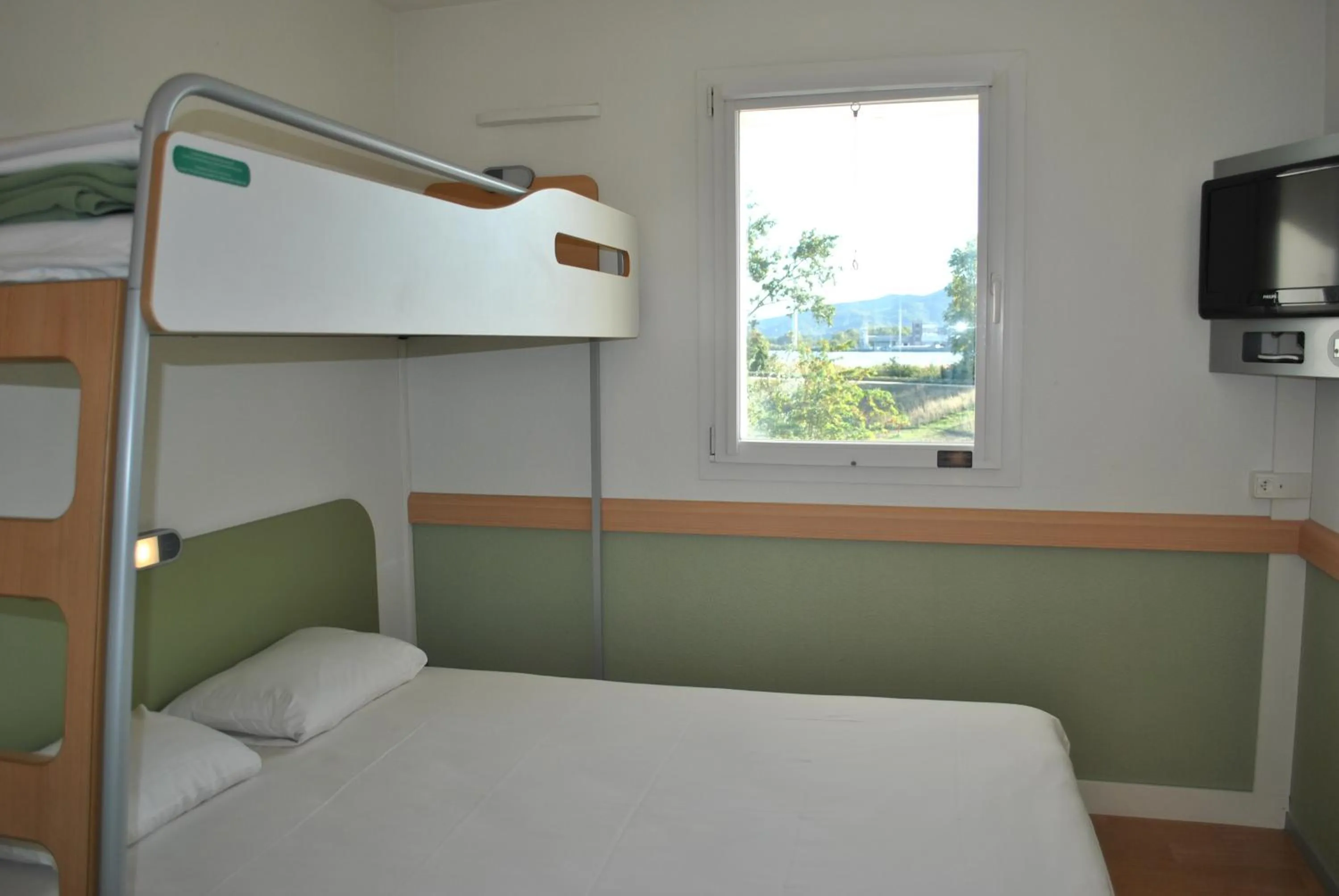 bunk bed, Bed in ibis budget Loriol Le Pouzin