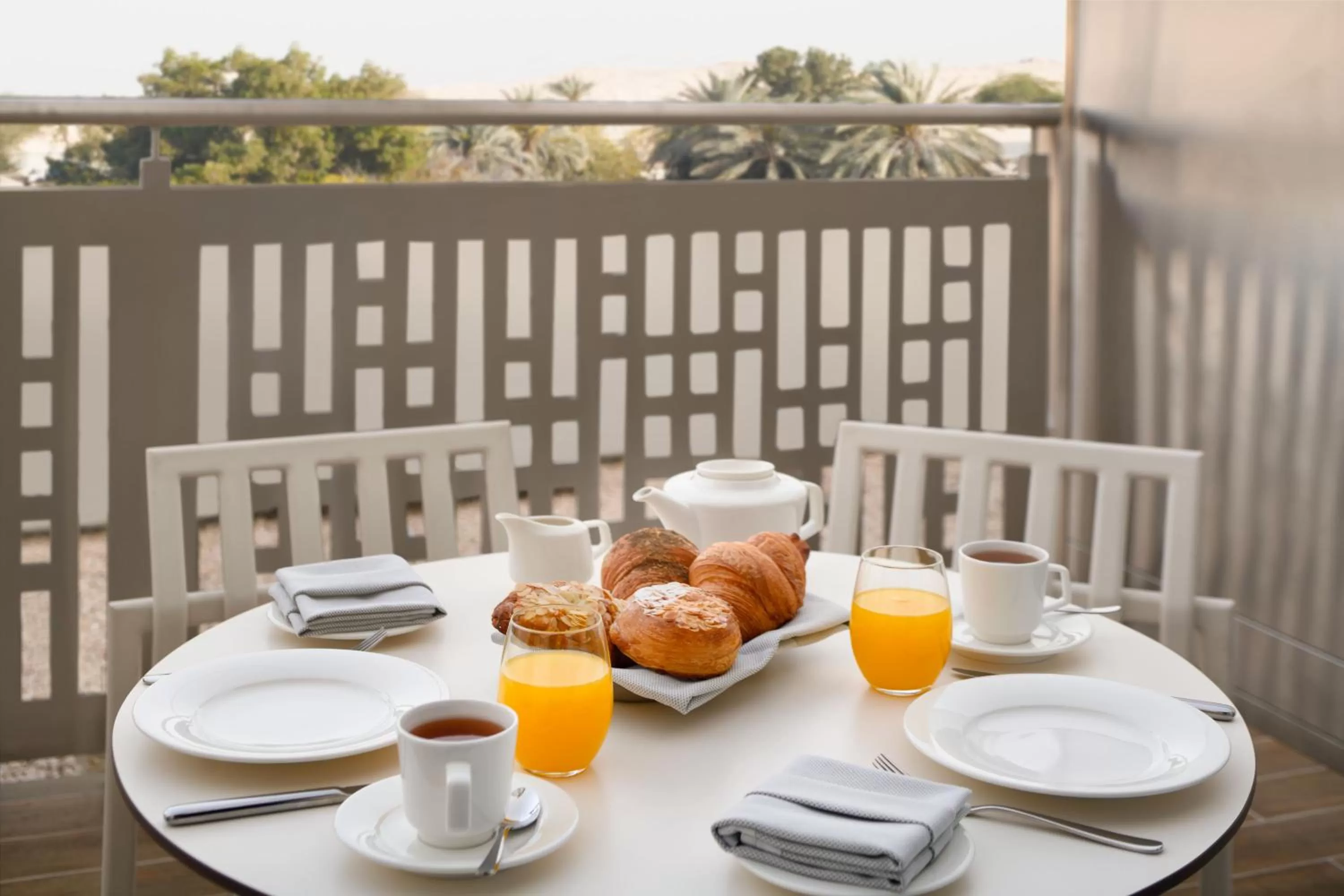 Photo of the whole room in Holiday Inn & Suites - Dubai Festival City by IHG