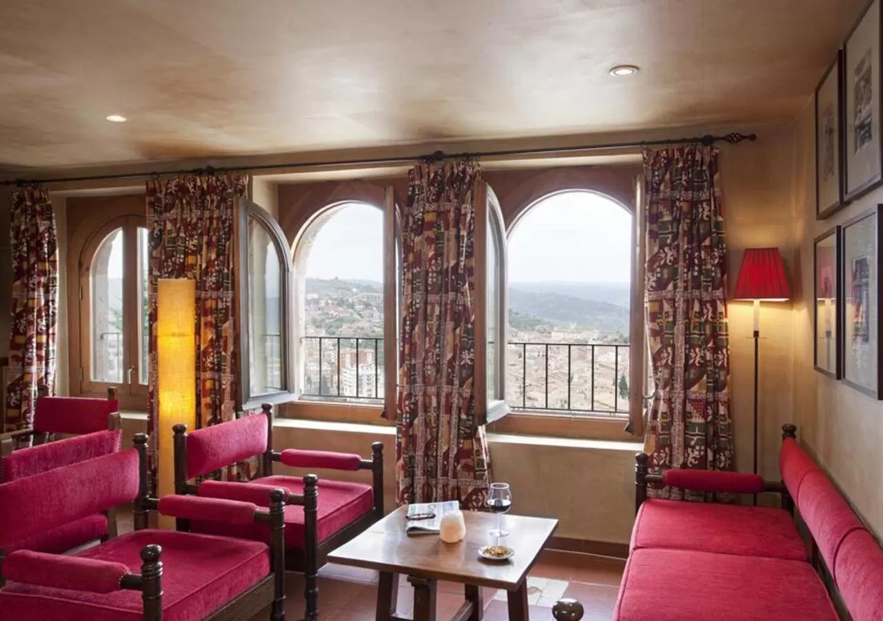 Lounge or bar in Parador de Cardona