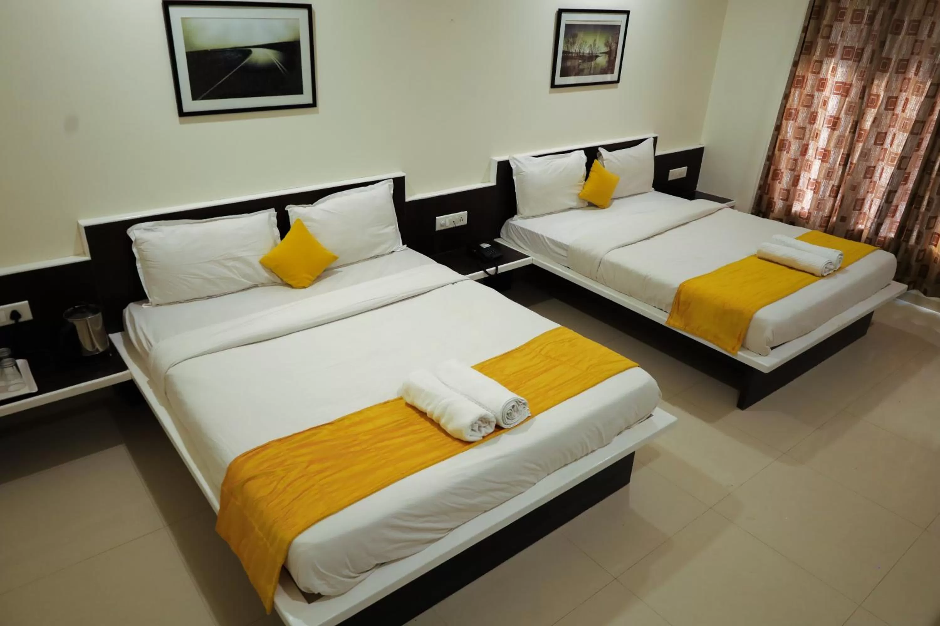 Bed in Hotel Sai Bansi