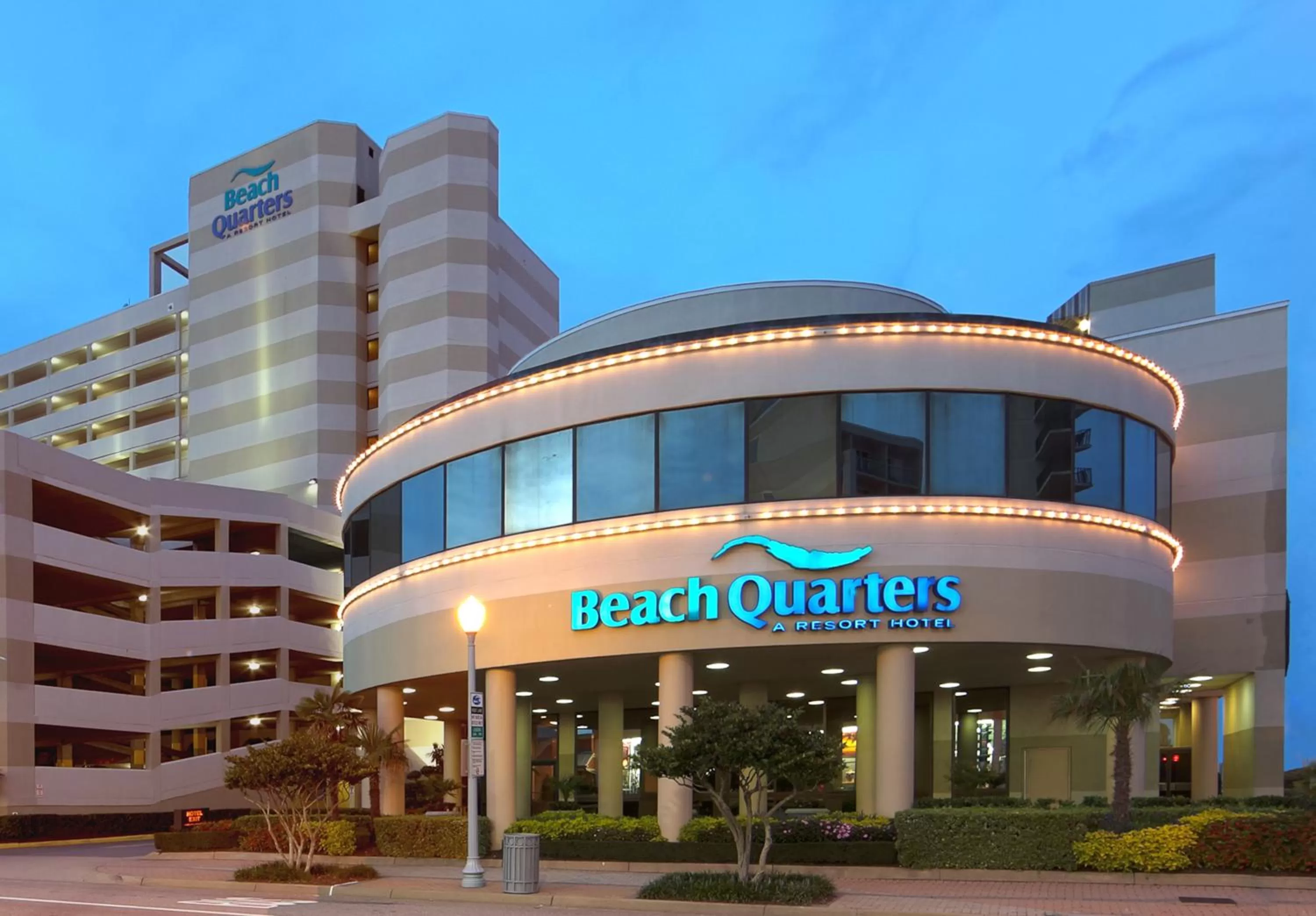 Restaurant/places to eat in Beach Quarters Resort
