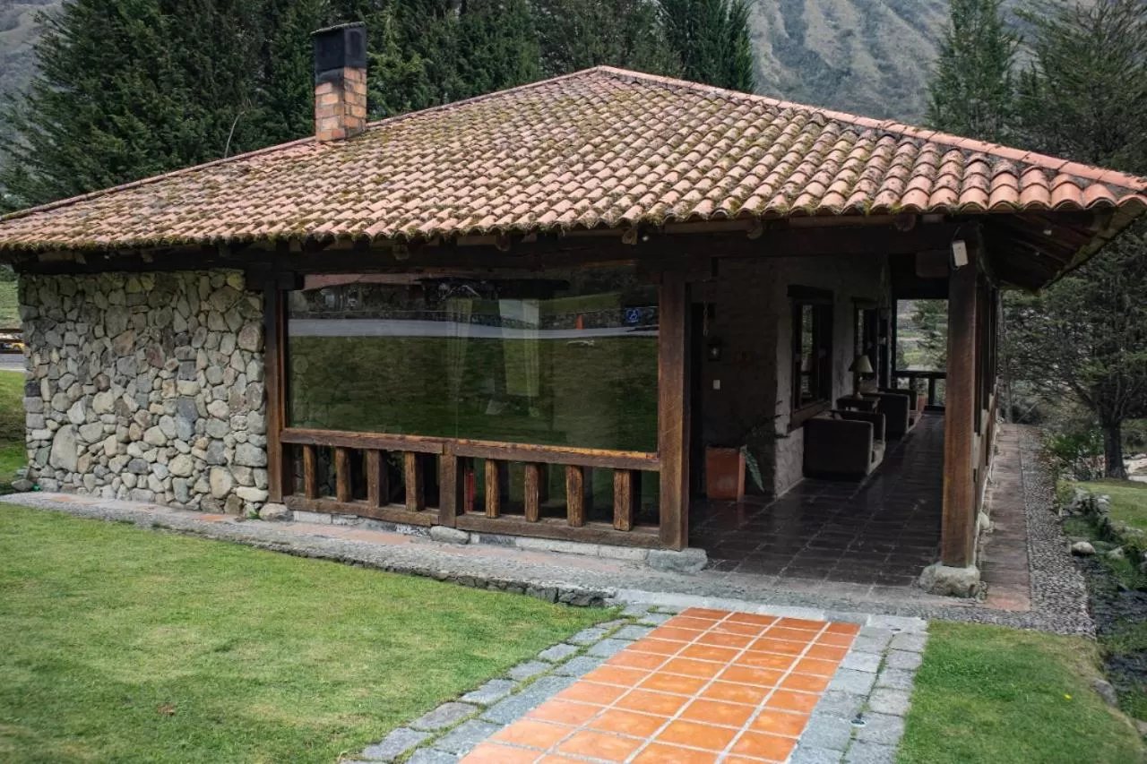 Hacienda Hostería Dos Chorreras