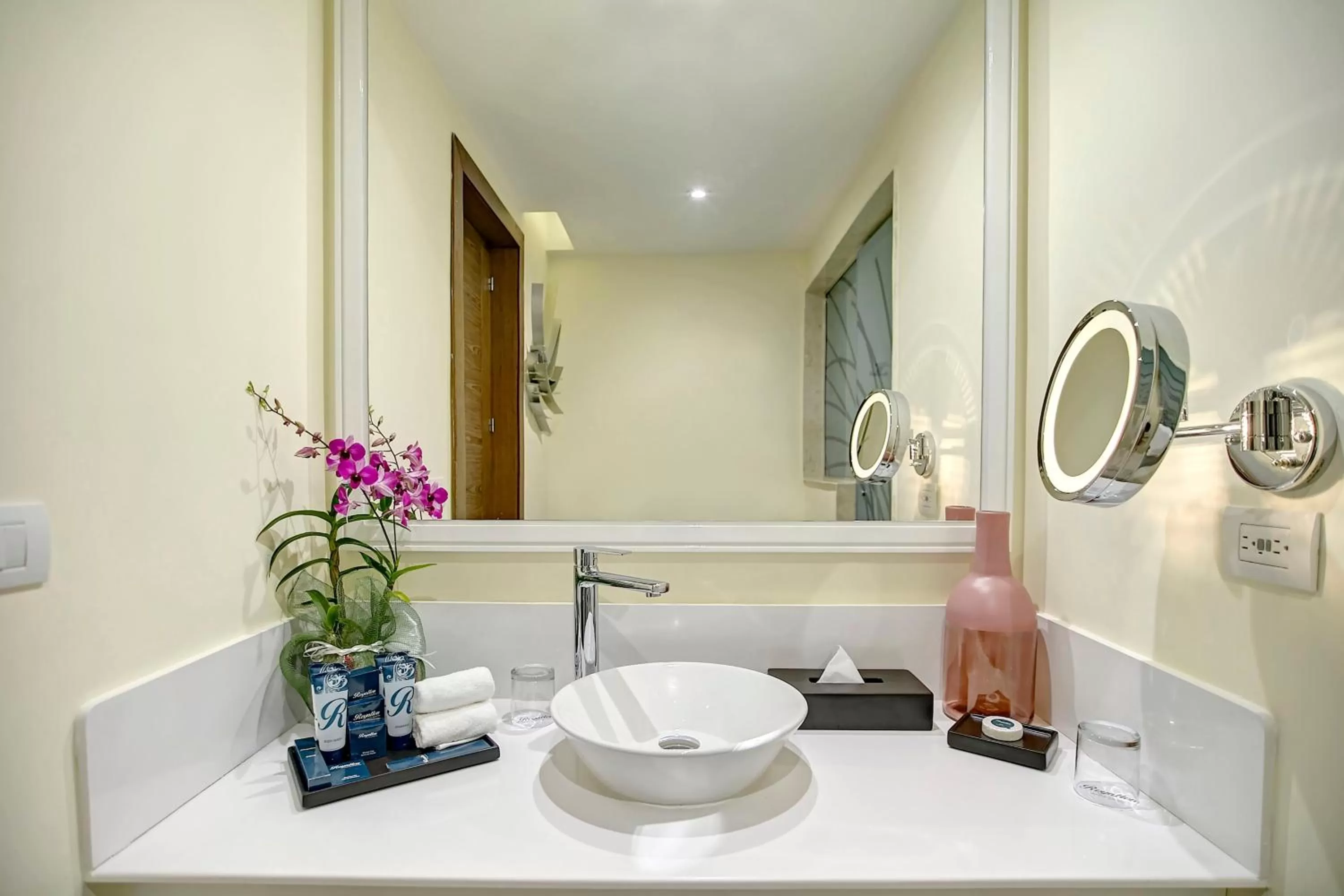 Bathroom in Royalton Negril, An Autograph Collection All-Inclusive Resort