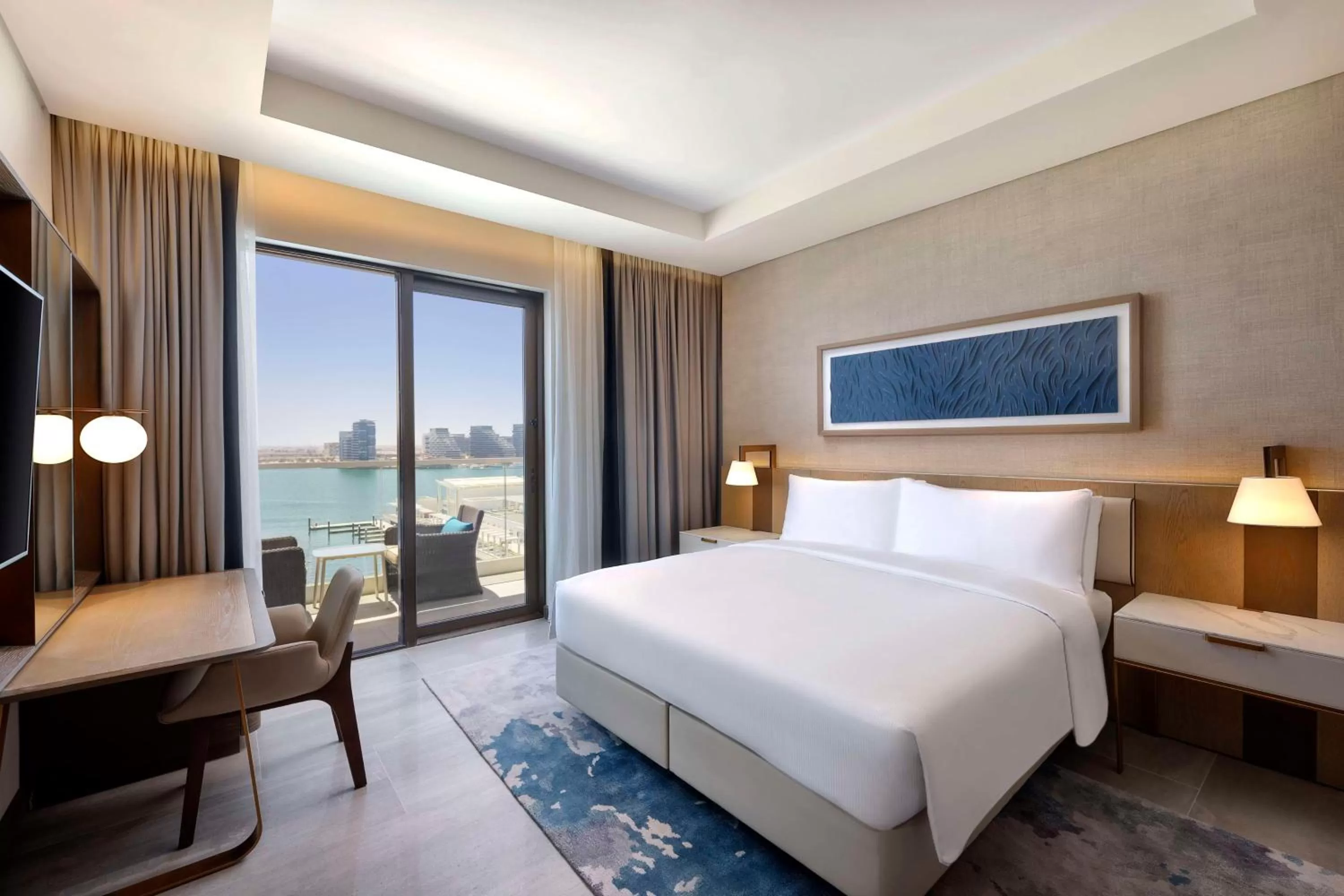 Bedroom, Bed in Hilton Abu Dhabi Yas Island