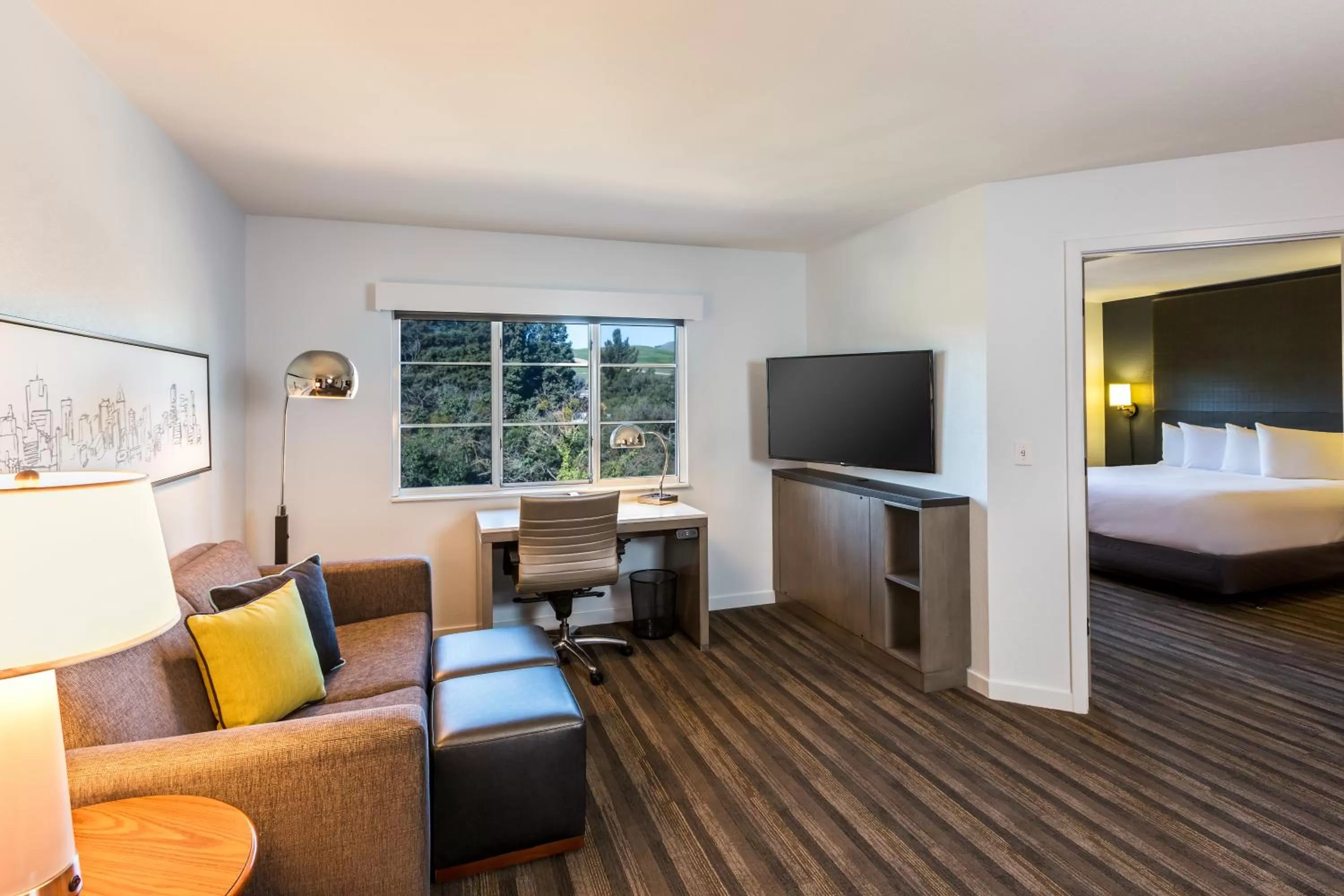 Living room, Bed in Hyatt House San Ramon