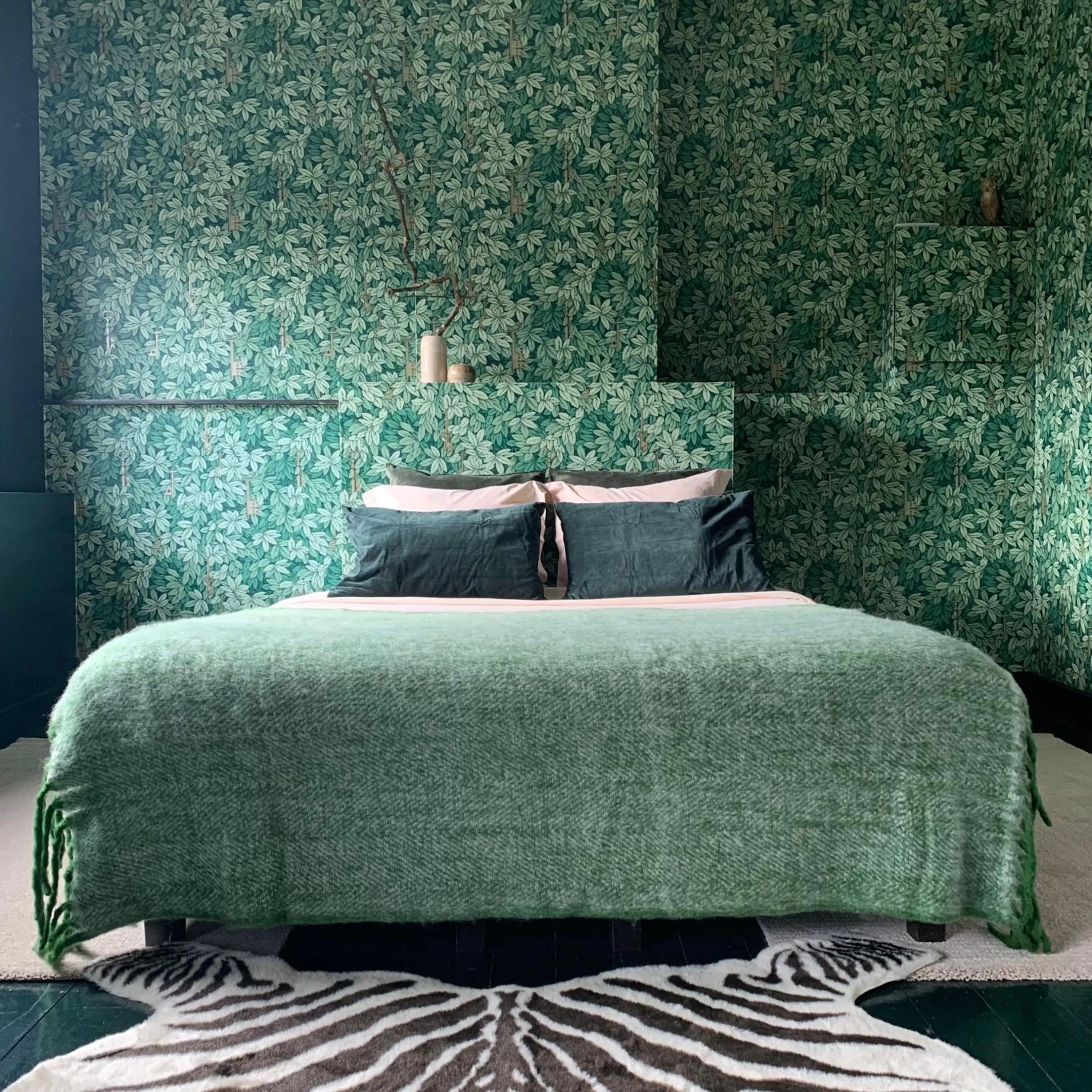 Bed in Maison d'Artiste