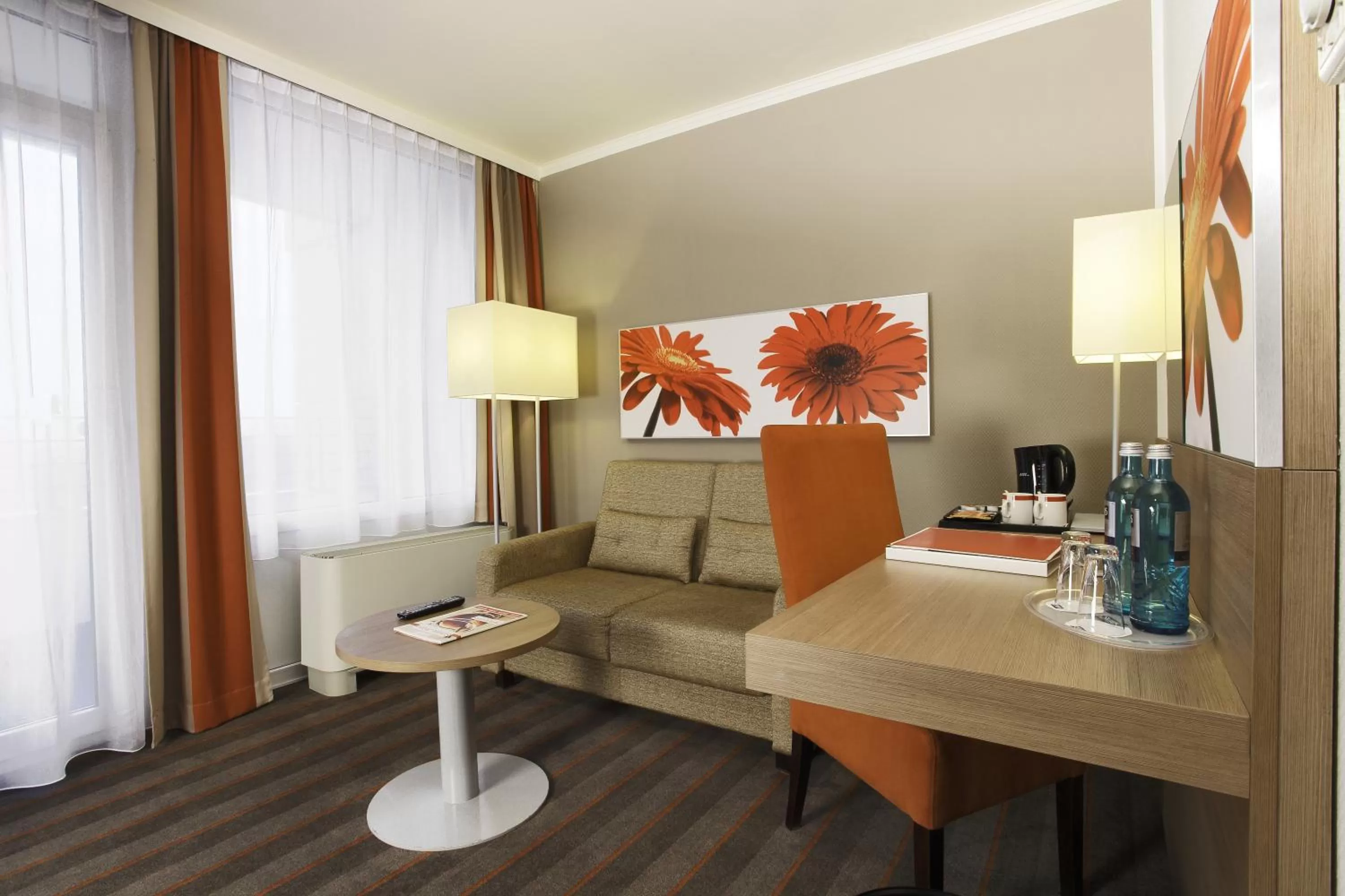 Photo of the whole room in SOALTEE Hotel by Trip Inn Frankfurt Messe Tagungshotel