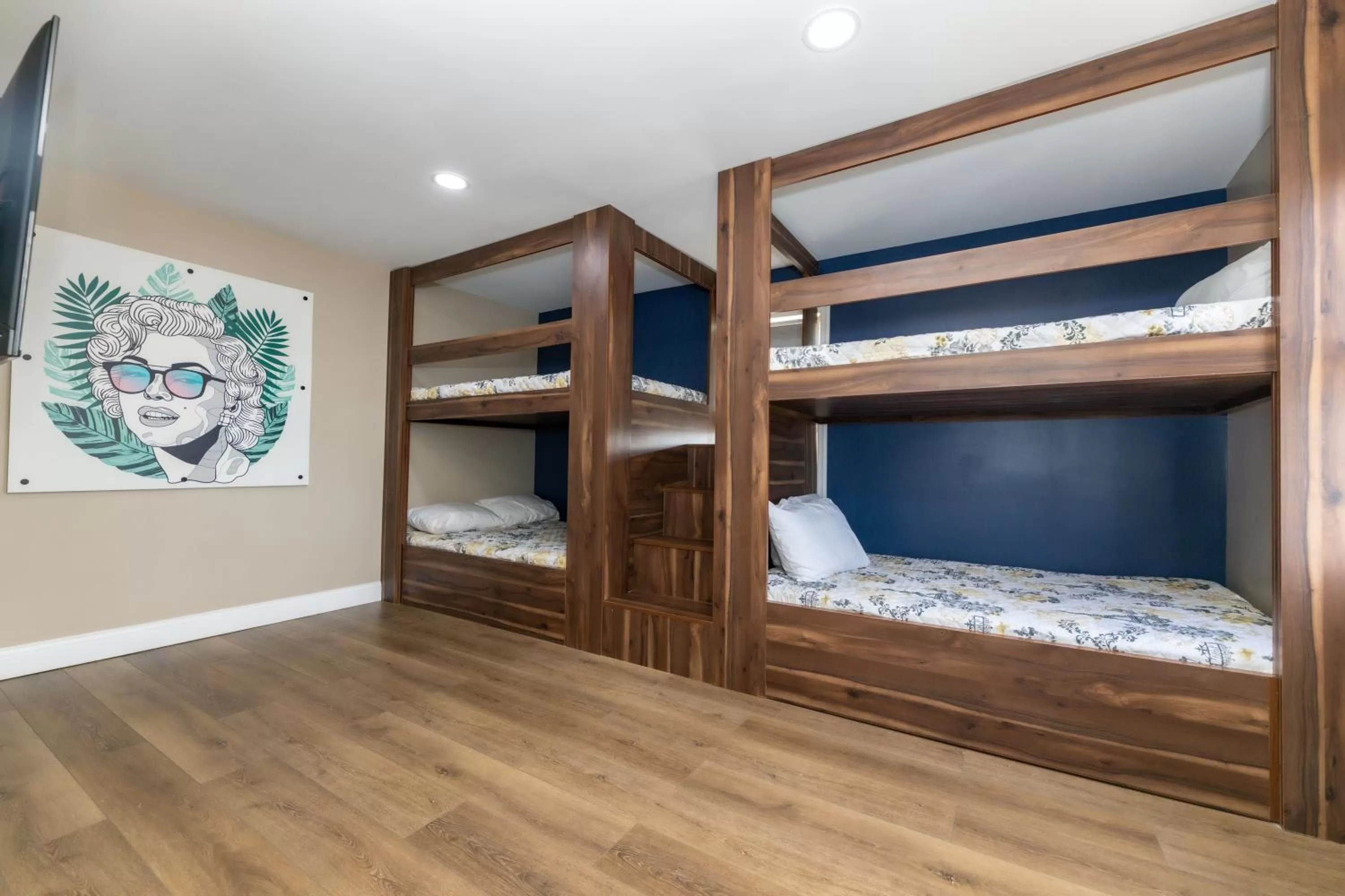 Bedroom, Bed in Seaside Sands Inn