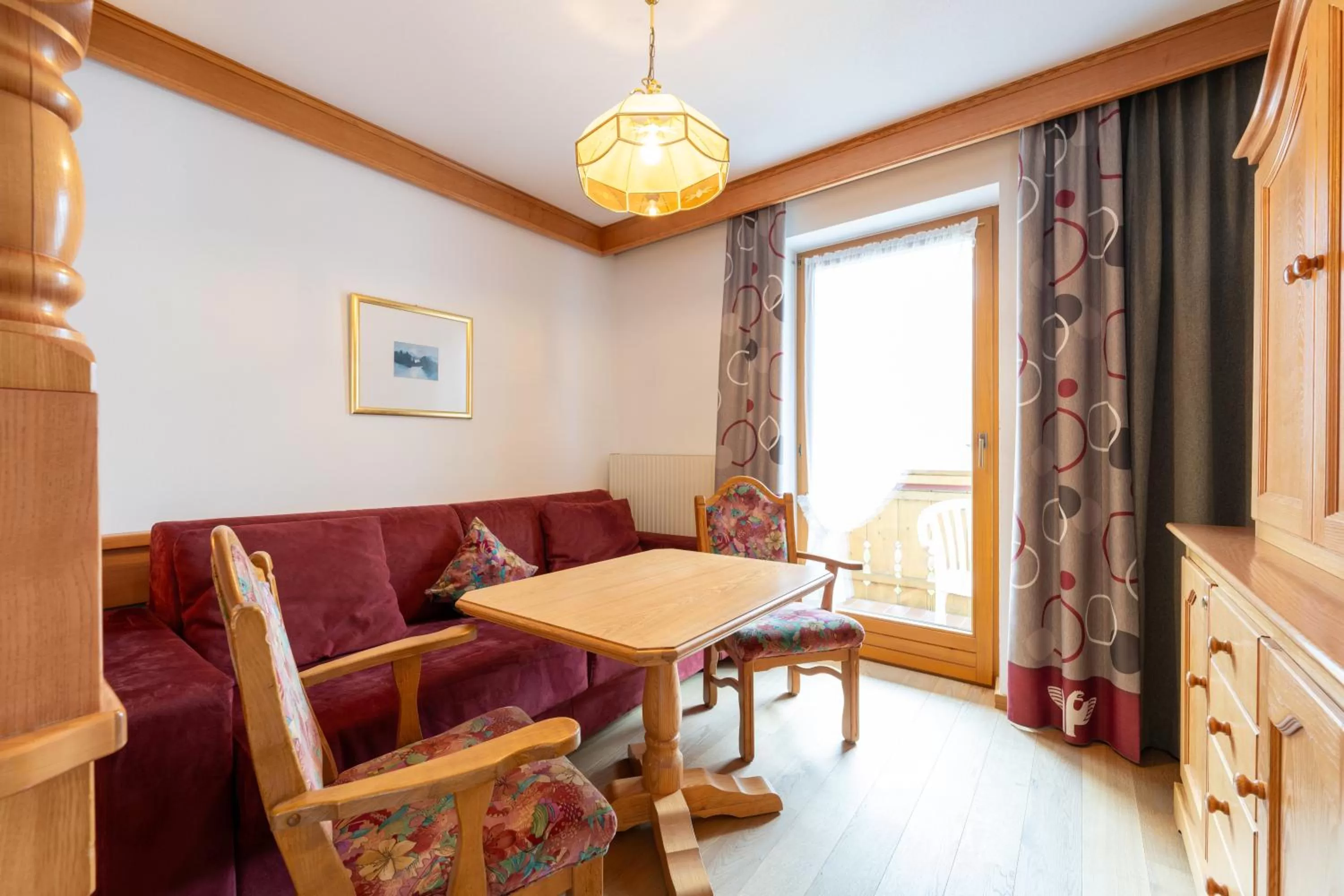 Seating area in Hotel Schwarzer Adler