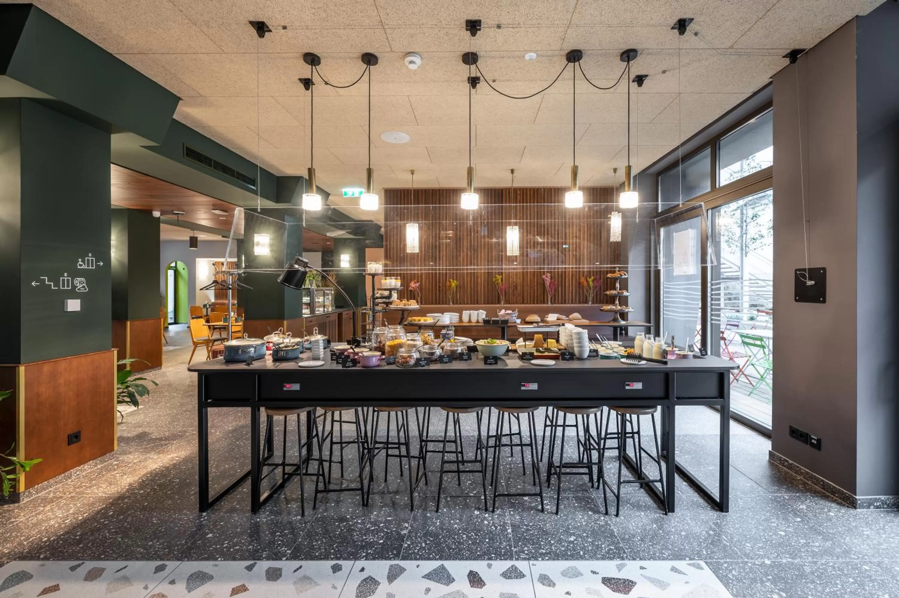 Restaurant/places to eat in magdas HOTEL Vienna City - First Social Business HOTEL in Austria