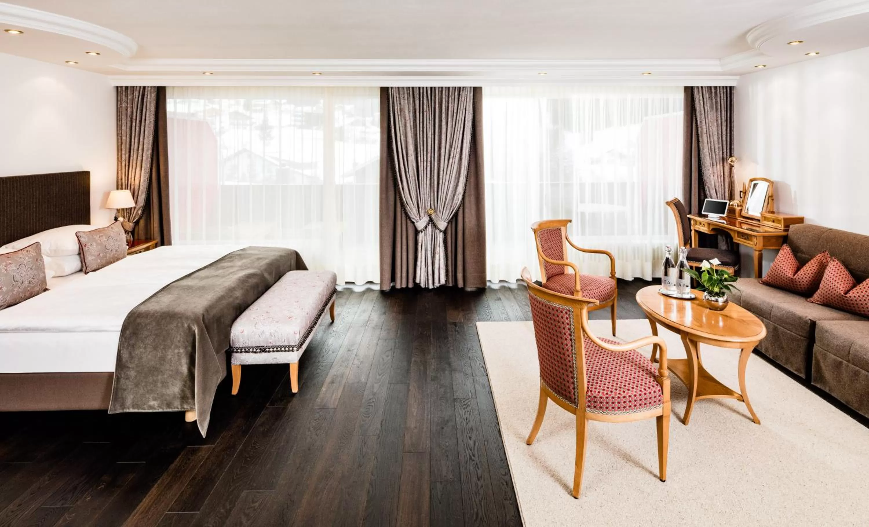 Photo of the whole room, Bed in Hotel Alpenroyal - The Leading Hotels of the World